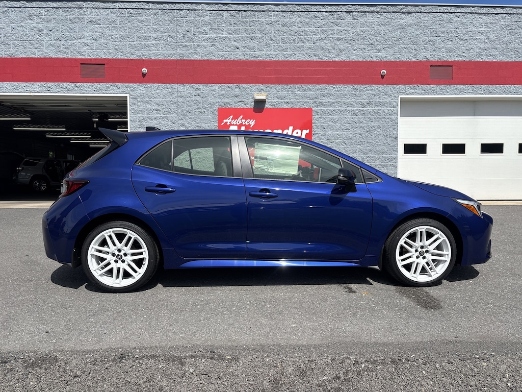 Certified 2026 Toyota Corolla Hatchback SE Hatchback