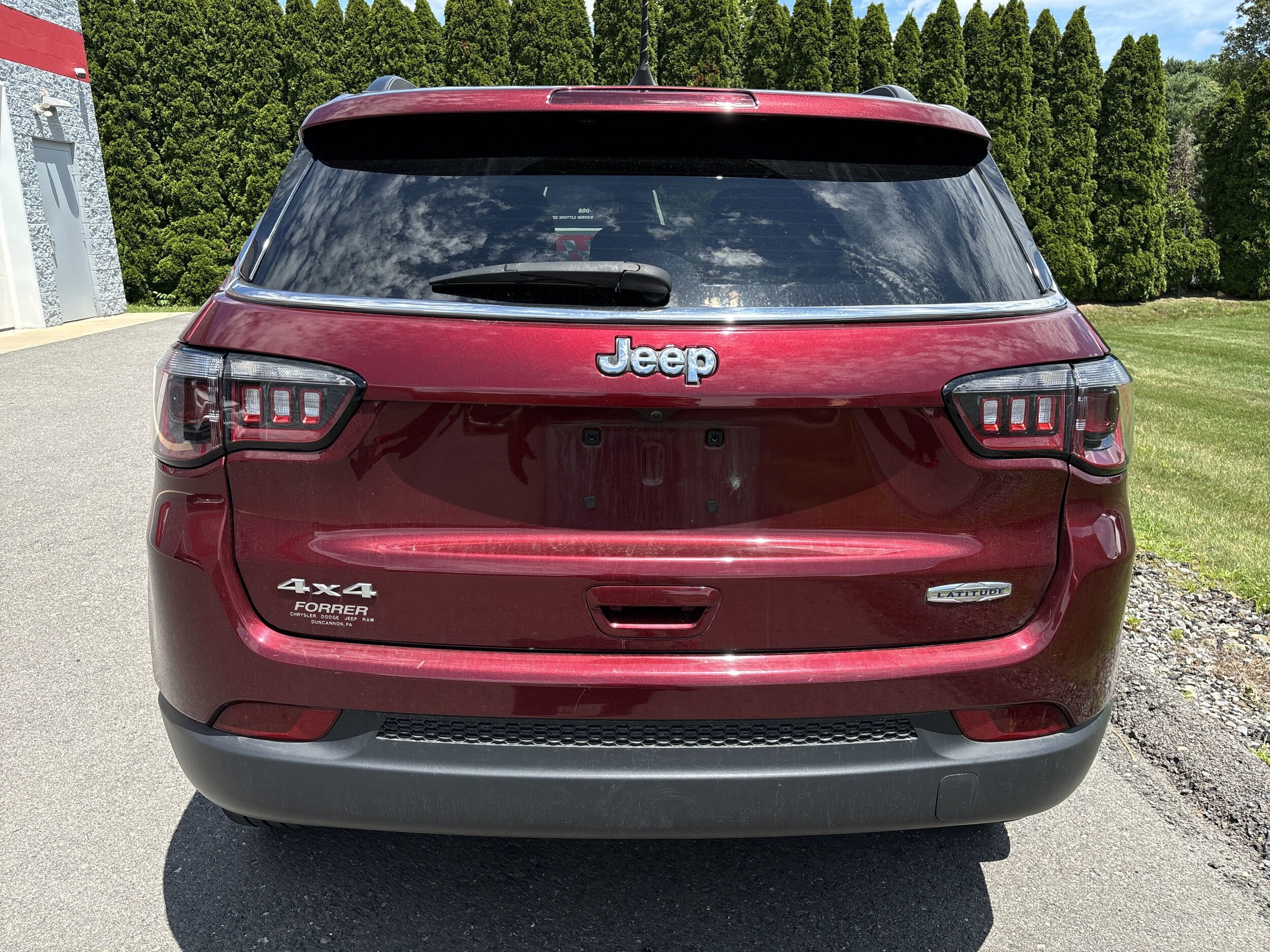 2021 Jeep Compass Latitude photo 2
