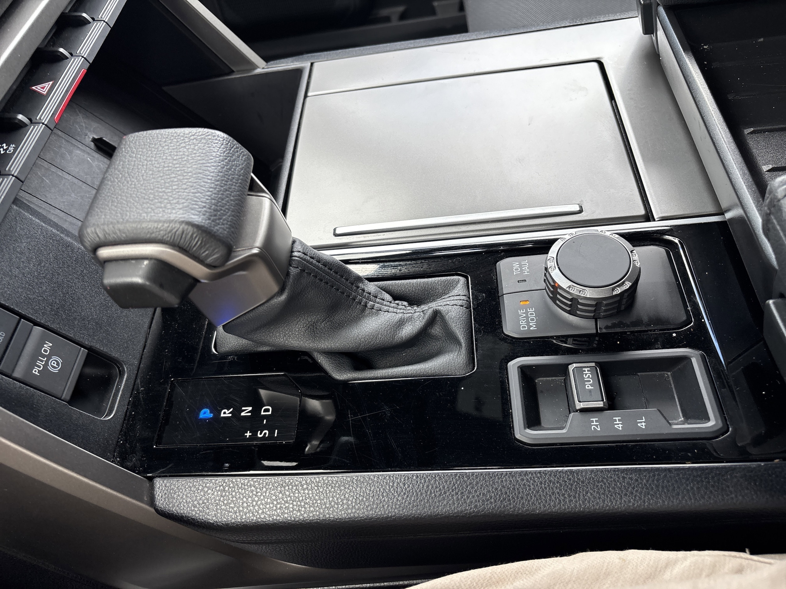2025 Toyota Sequoia SR5 - Photo 25