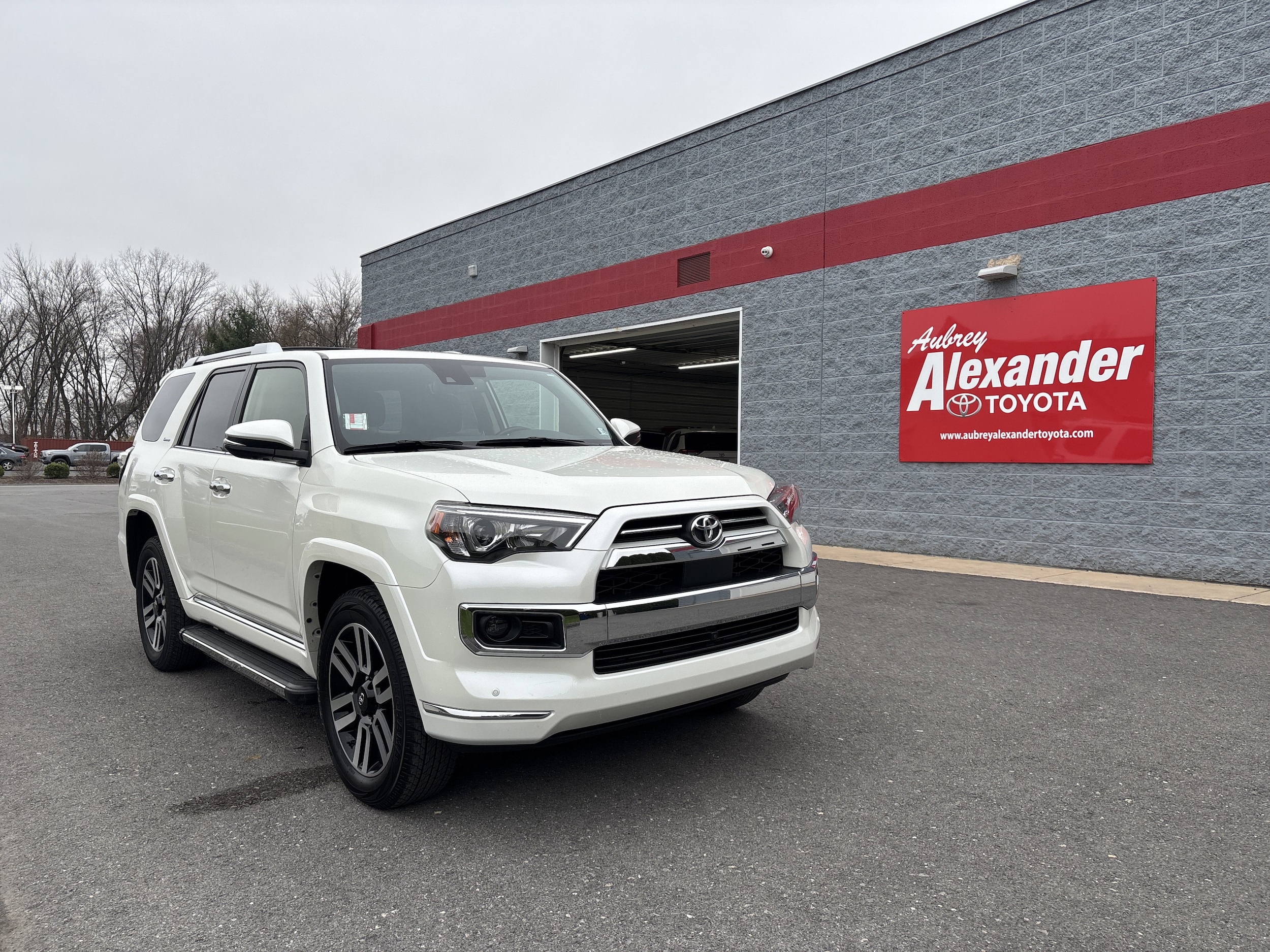 2023 Toyota 4Runner Limited 4WD V6's photo