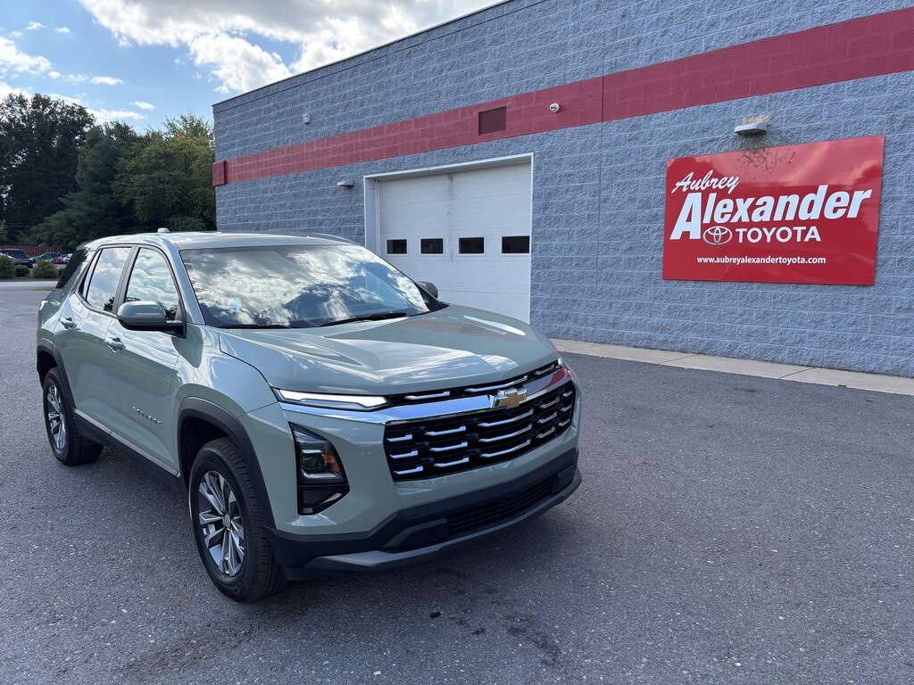 Used 2026 Chevrolet Equinox LT SUV