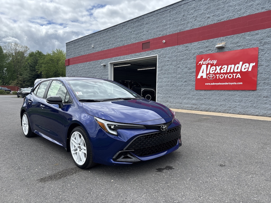 Used 2026 Toyota Corolla Hatchback SE Hatchback