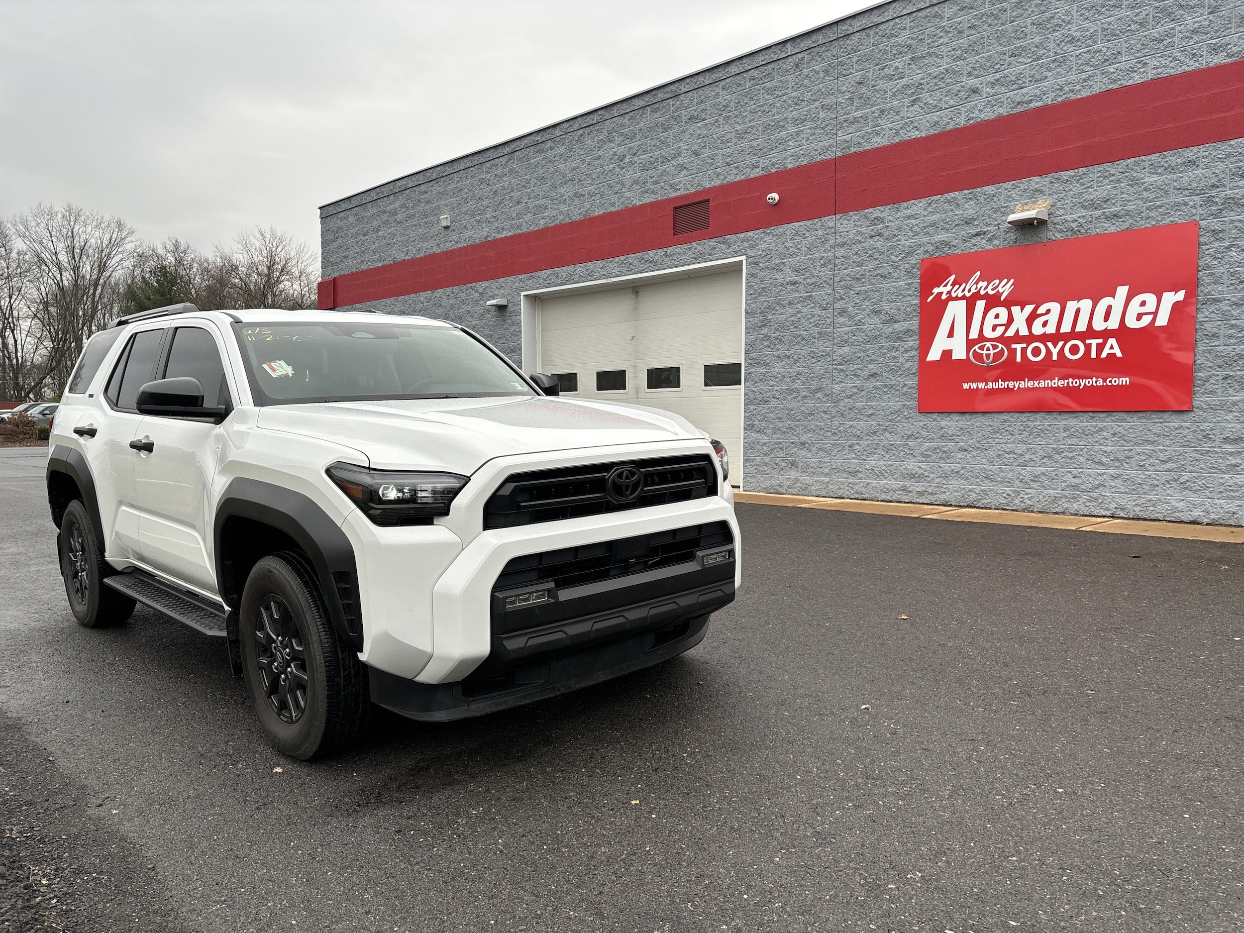 2025 Toyota 4Runner SR5's photo