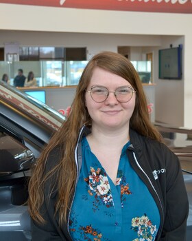 Staff member Joanna Newhard from ID_1eadff23c1bb