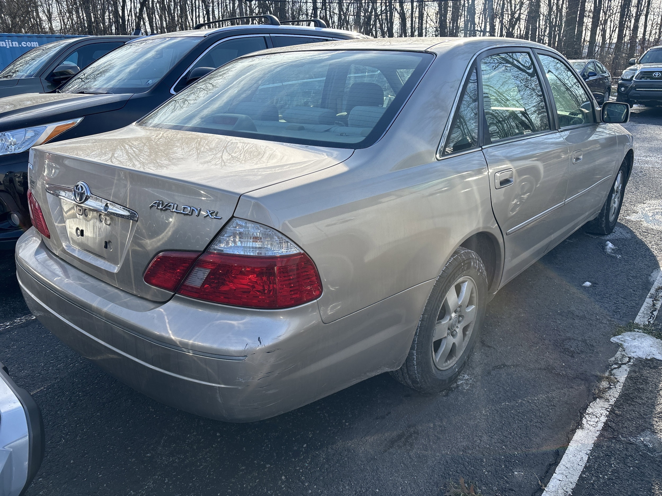 2004 Toyota Avalon XLS's photo
