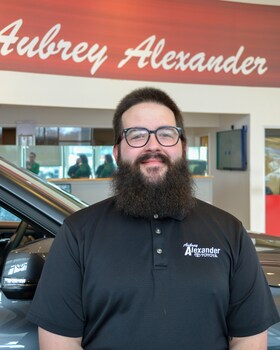 Staff member Zane Smith from ID_1eadff23c1bb