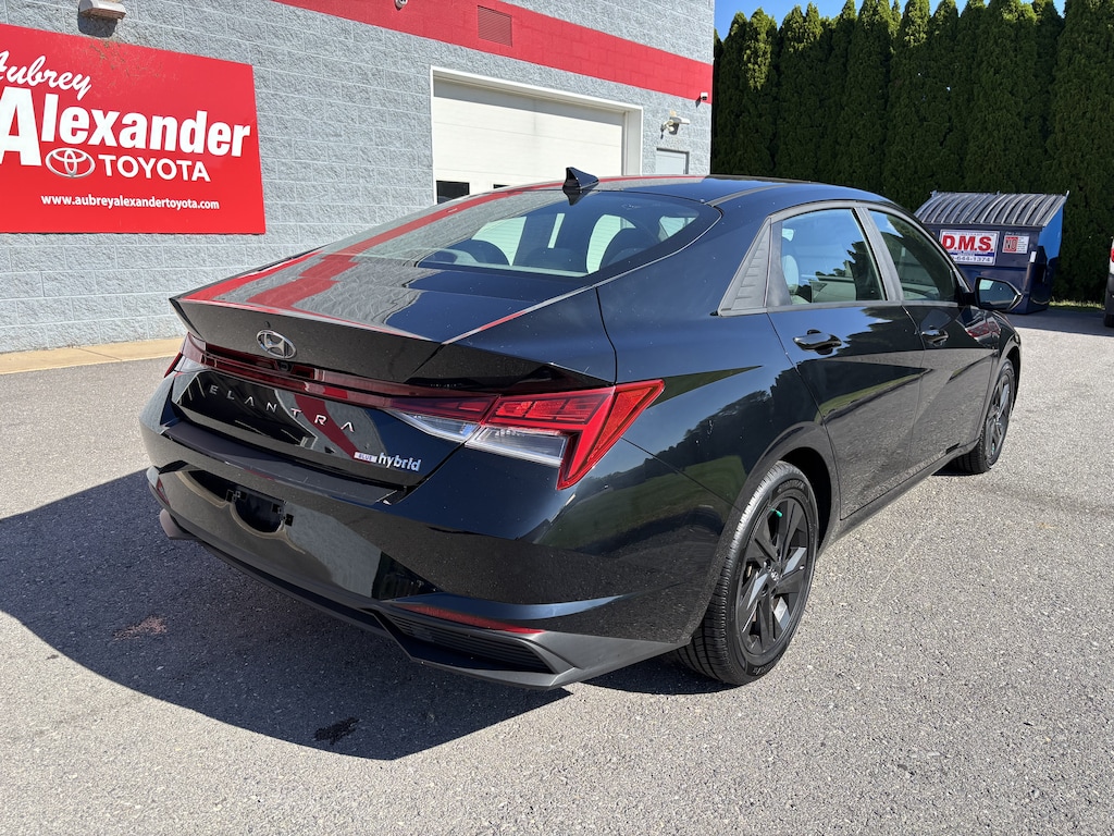 Used 2023 Hyundai Elantra Hybrid Blue Sedan