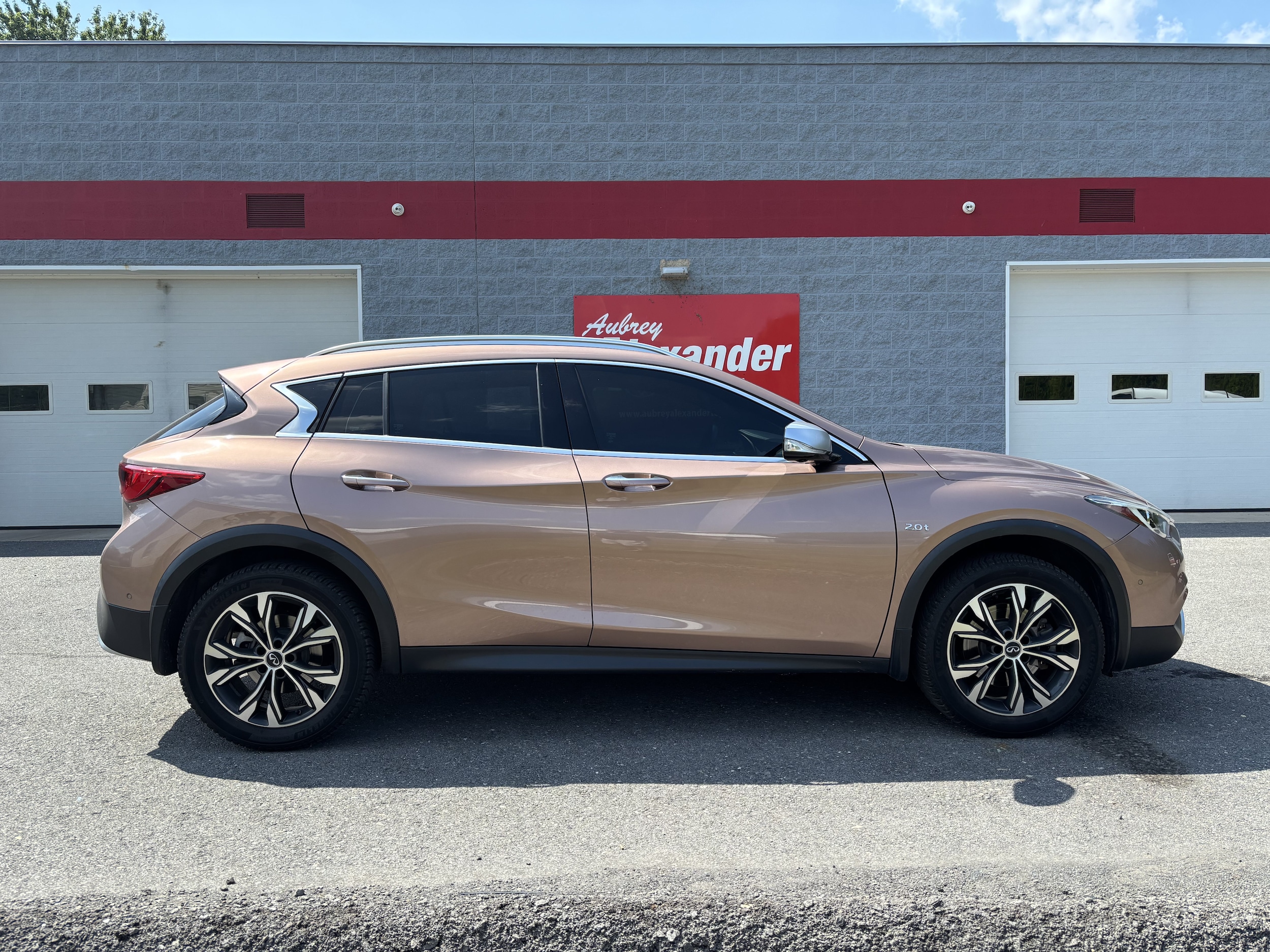 Used 2019 INFINITI QX30 Essential with VIN SJKCH5CR4KA007587 for sale in Selinsgrove, PA