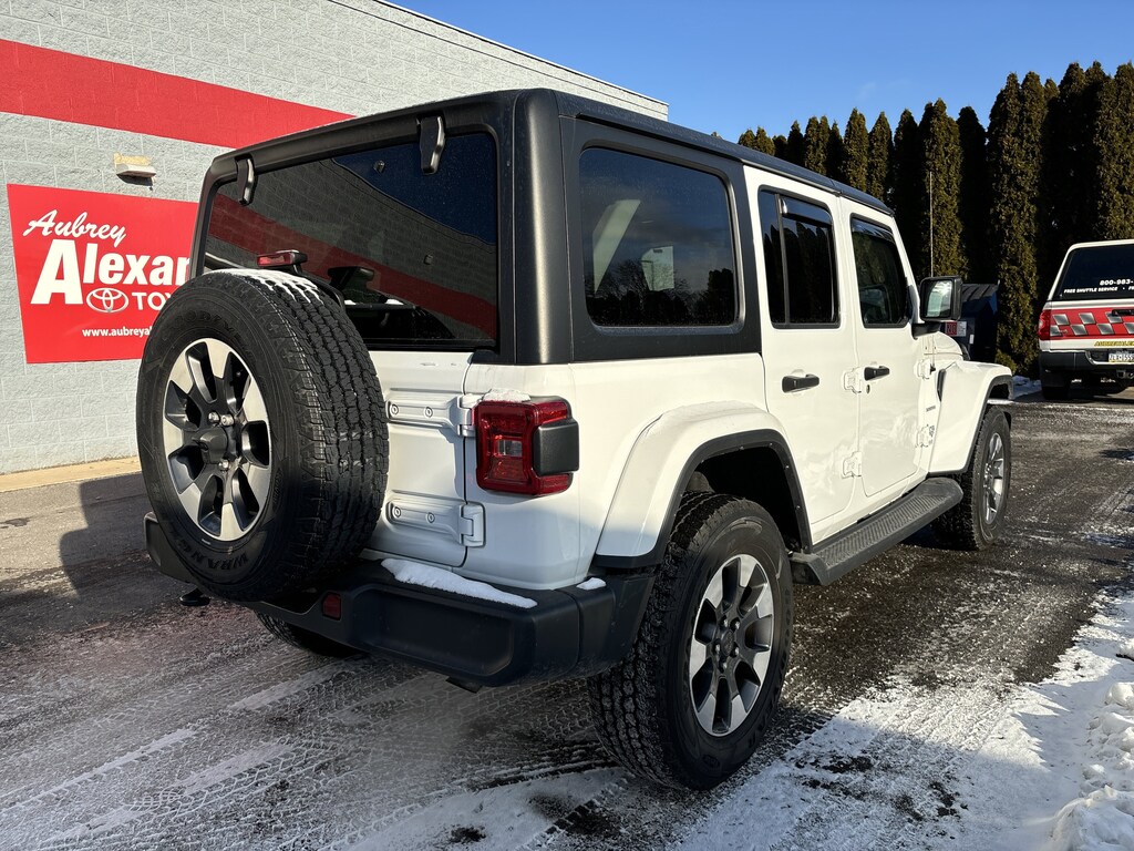 Used 2022 Jeep Wrangler Unlimited Sahara SUV