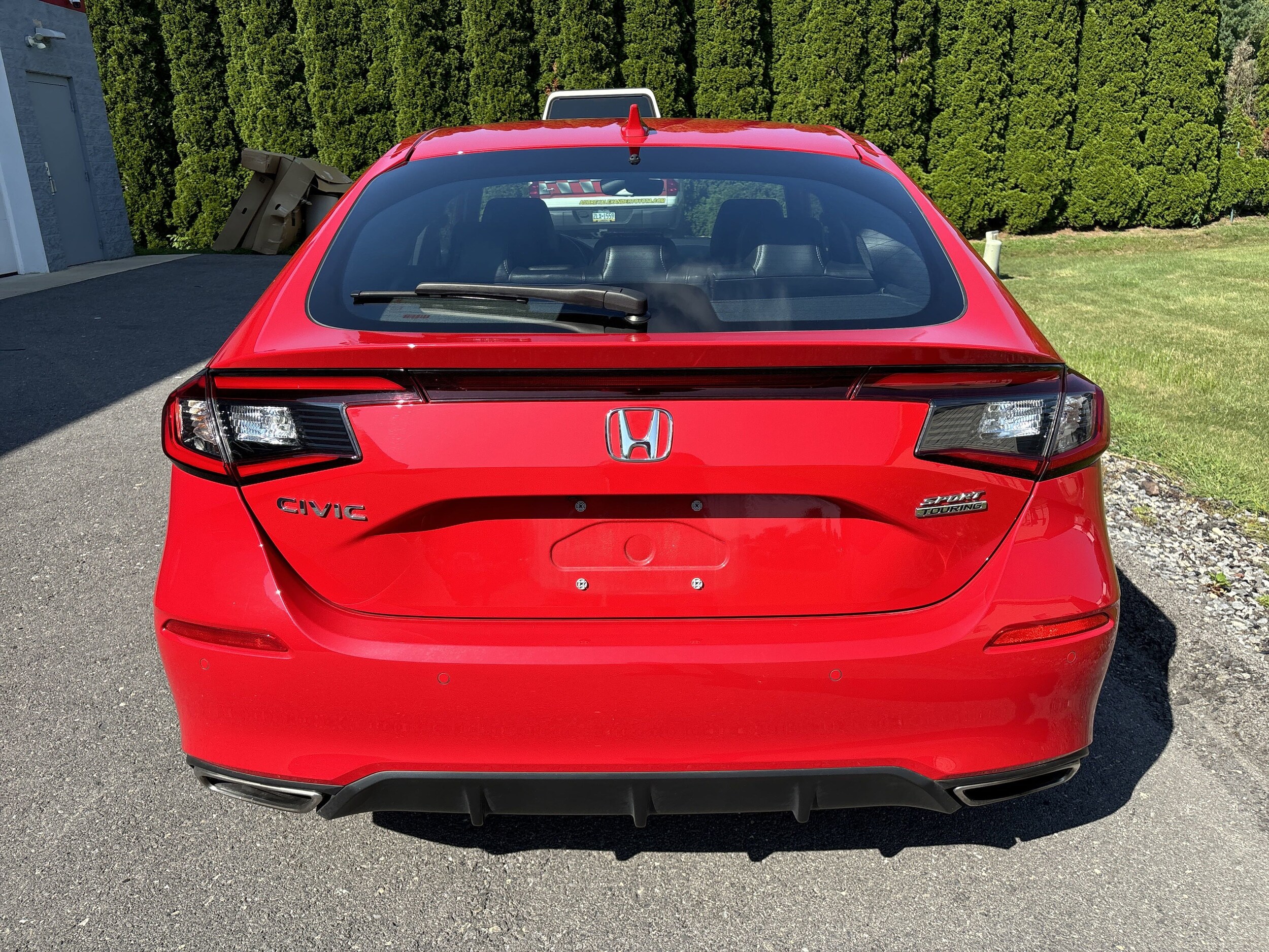 2024 Honda Civic Hatchback Sport Touring photo 4