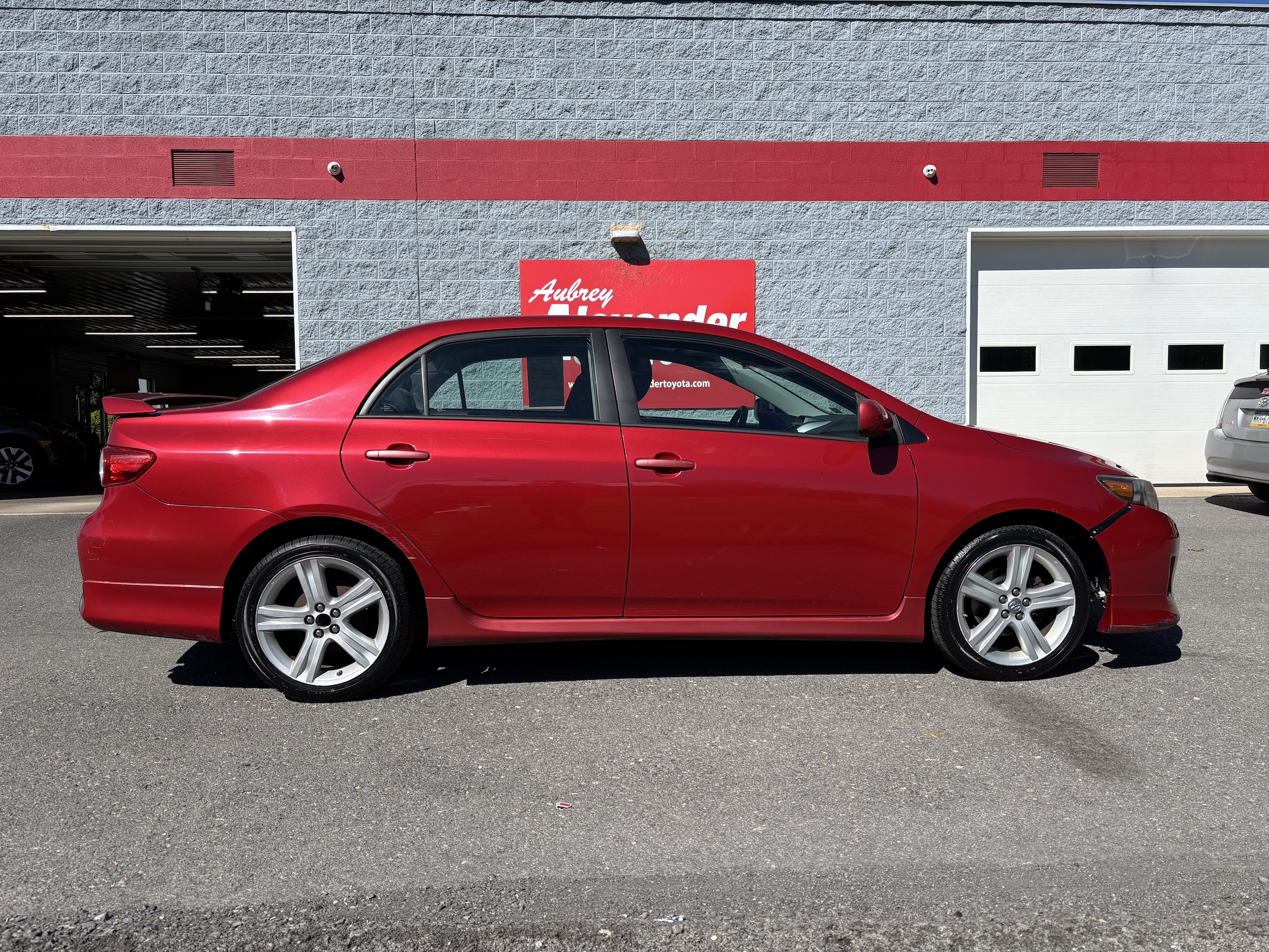 Used 2013 Toyota Corolla S with VIN 2T1BU4EE1DC057120 for sale in Selinsgrove, PA