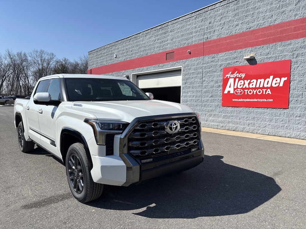 New 2026 Toyota Tundra i-FORCE MAX Platinum i-FORCE MAX Truck CrewMax