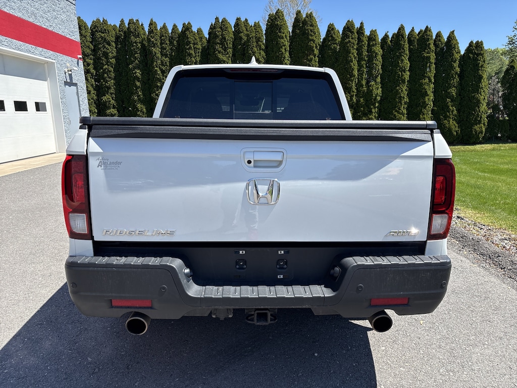 Used 2022 Honda Ridgeline RTL-E Truck Crew Cab