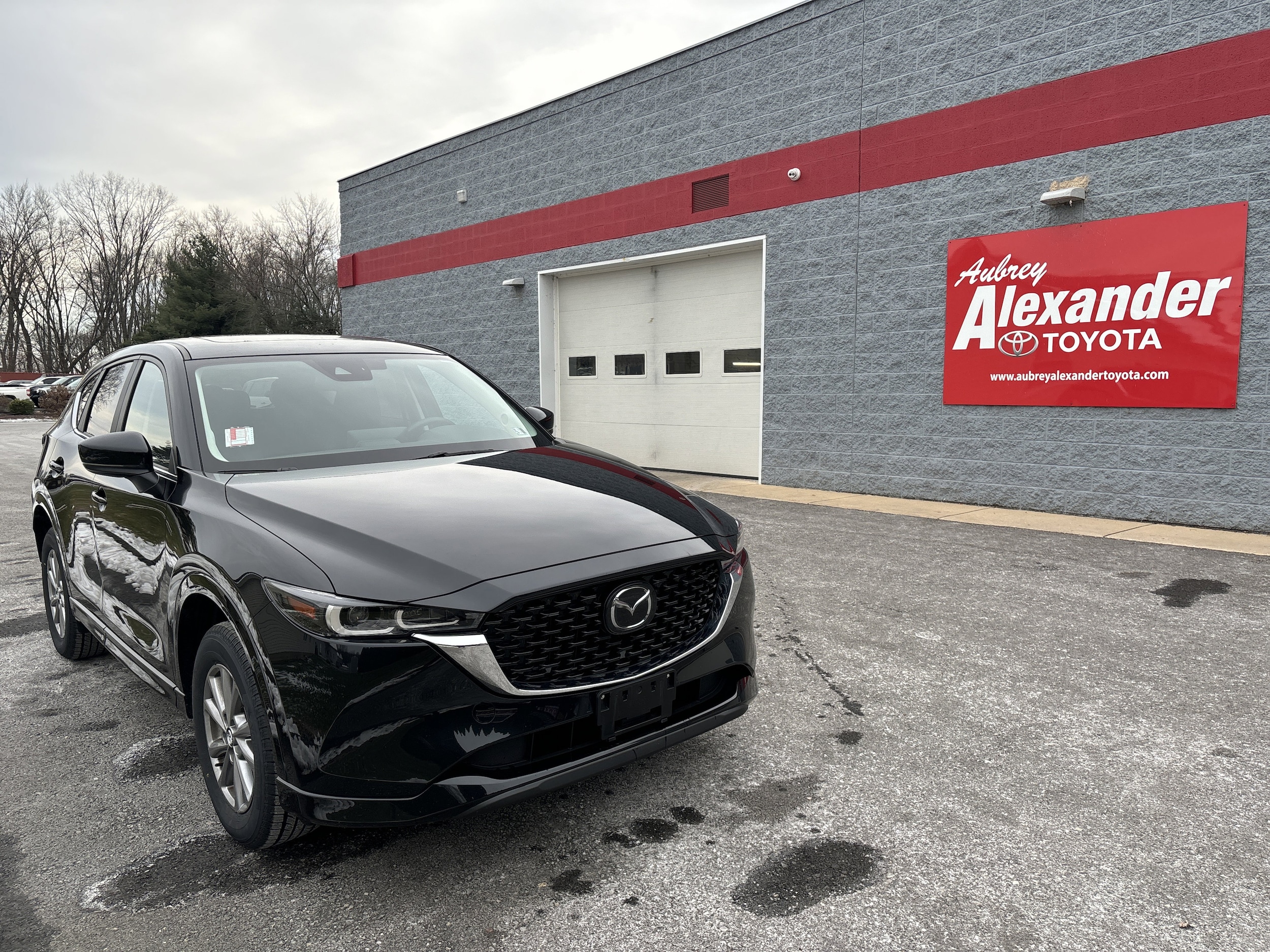2025 Mazda CX-5 S Preferred package's photo