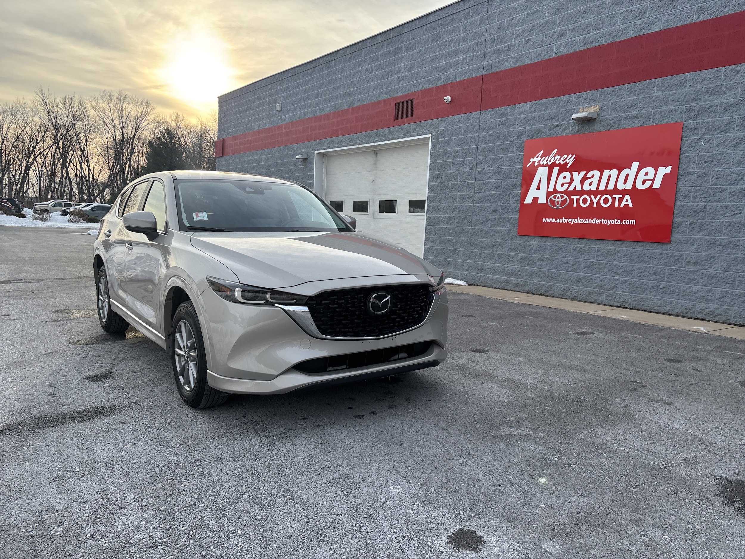 2025 Mazda CX-5 S Preferred package Auto AWD's photo