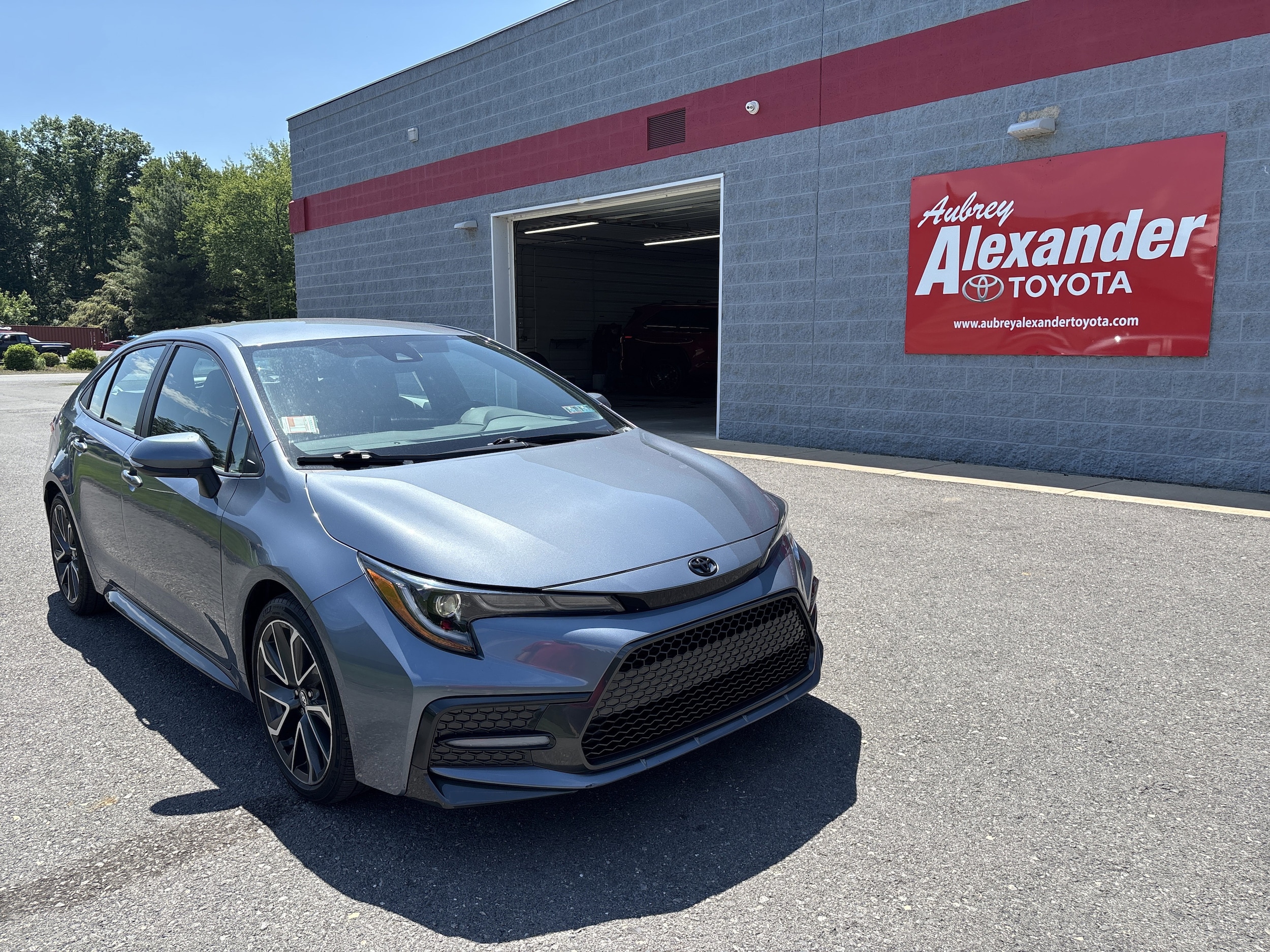 2020 Toyota Corolla SE AT's photo