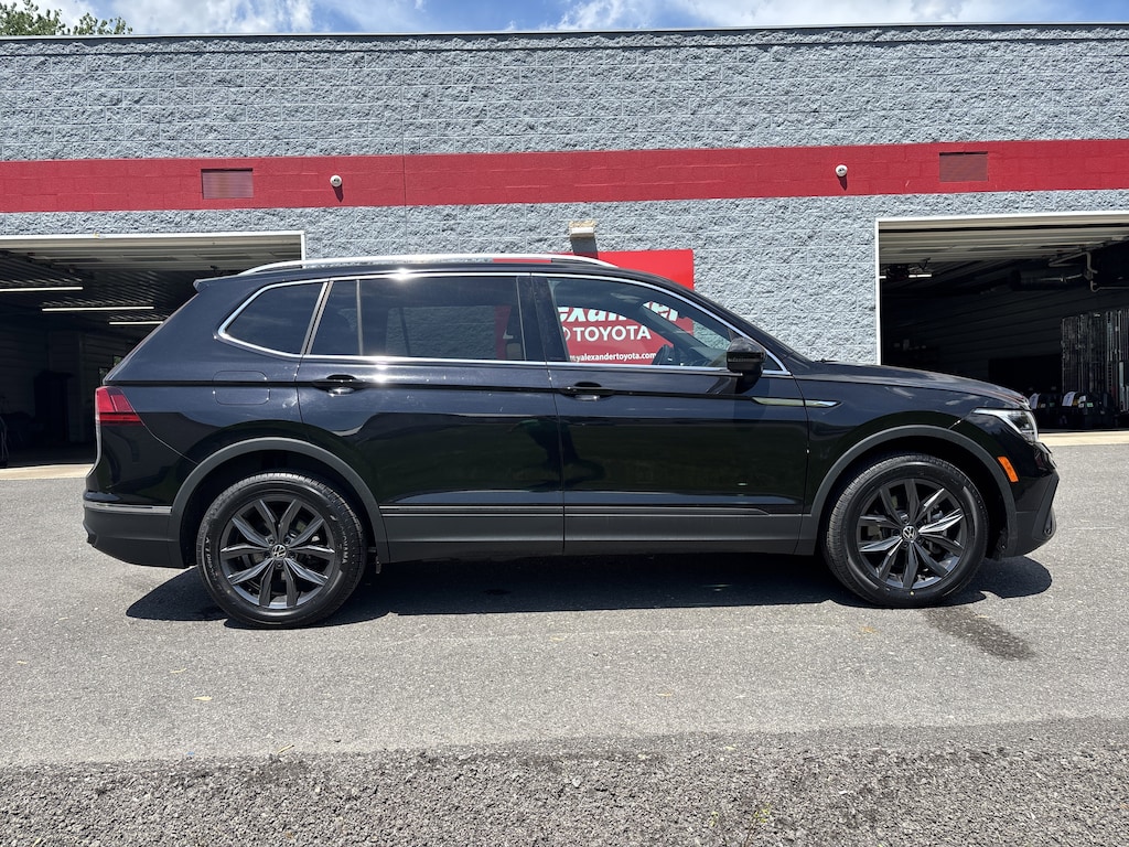 Used 2022 Volkswagen Tiguan 2.0T SE SUV