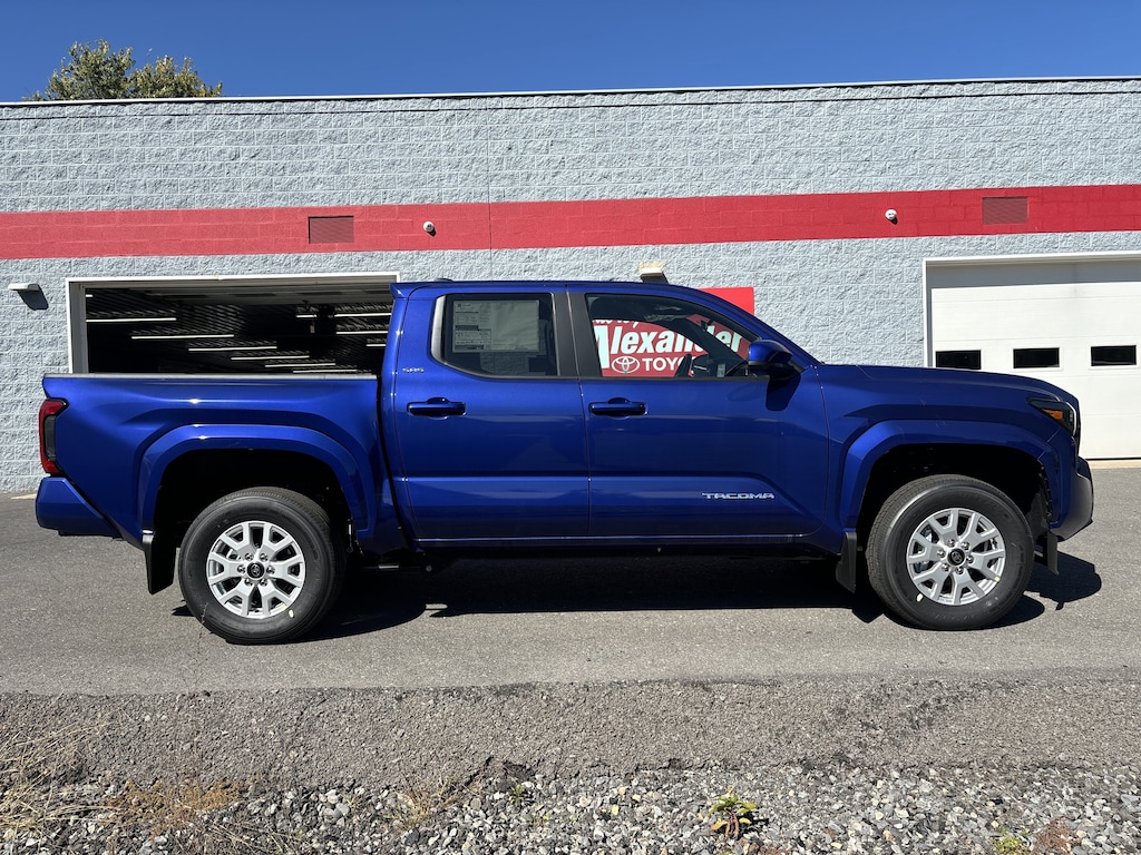 New 2025 Toyota Tacoma SR5 Truck Double Cab