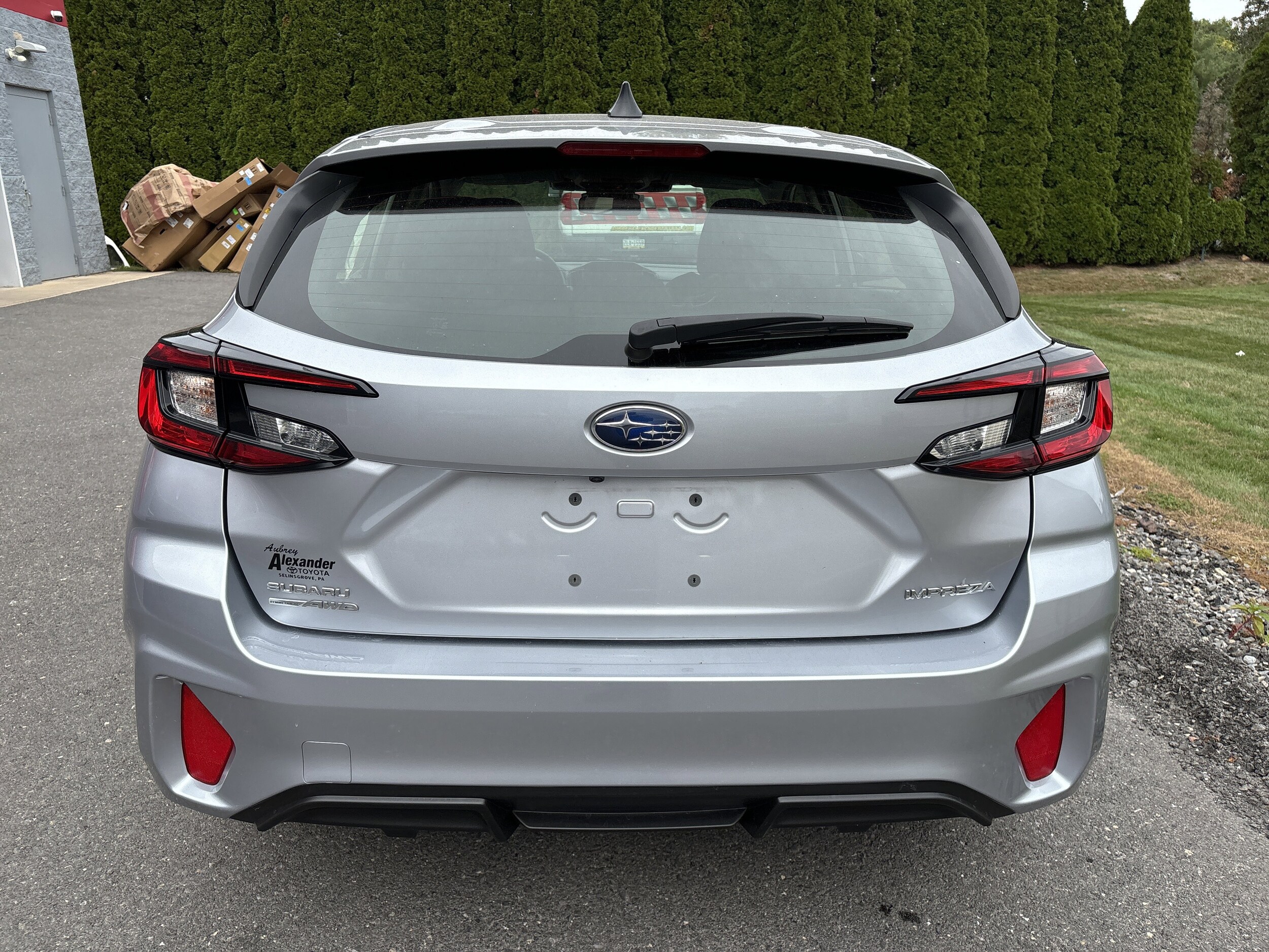 2024 Subaru Impreza Base photo 2