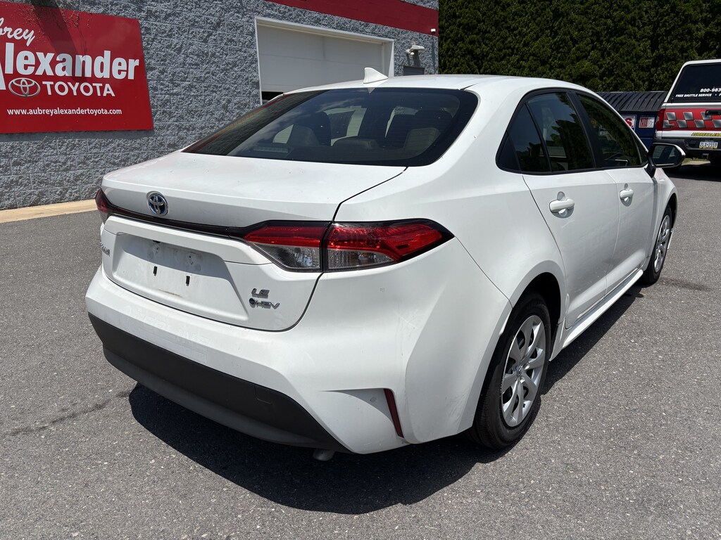Used 2025 Toyota Corolla LE Sedan
