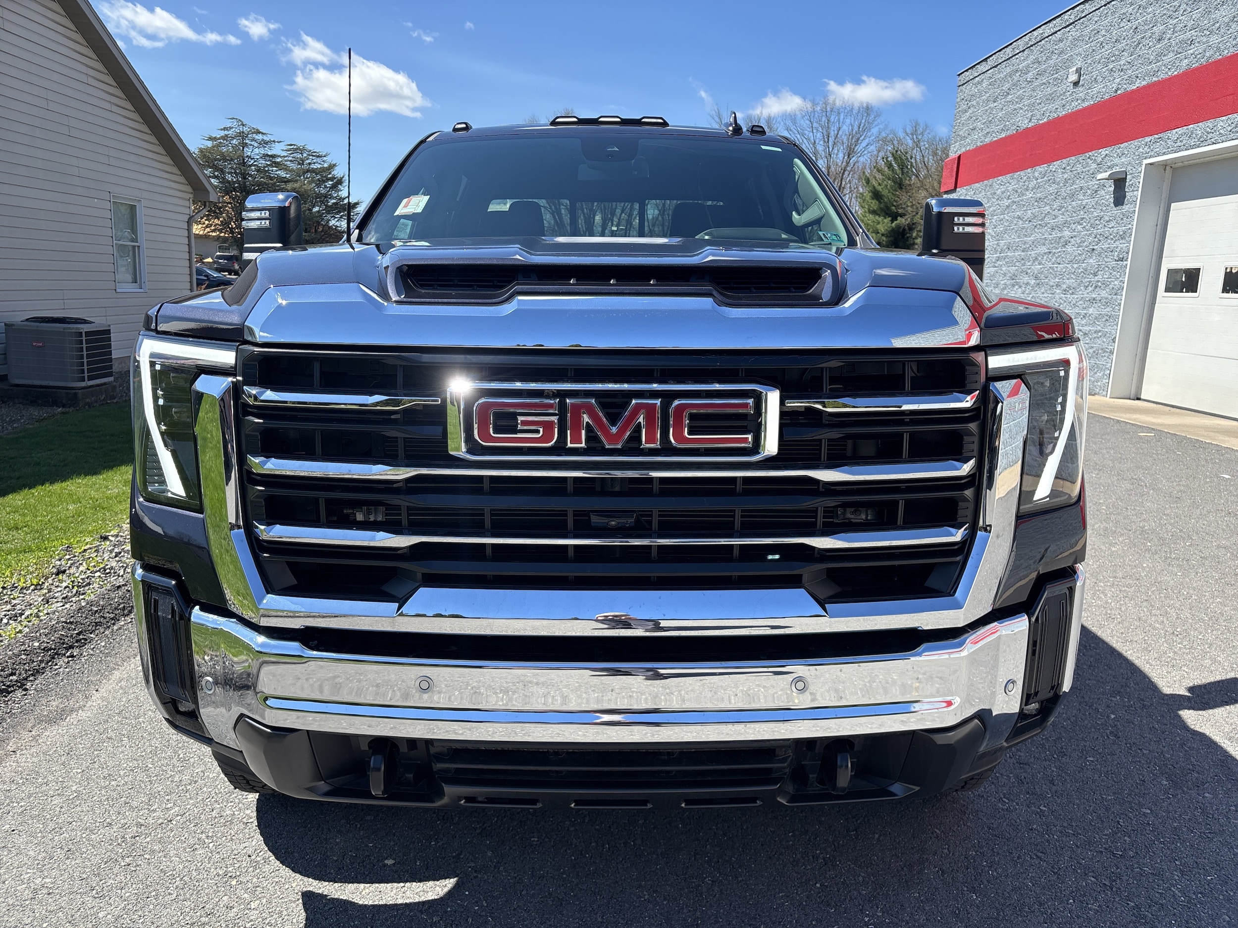 2026 GMC Sierra 2500HD SLT - Photo 8
