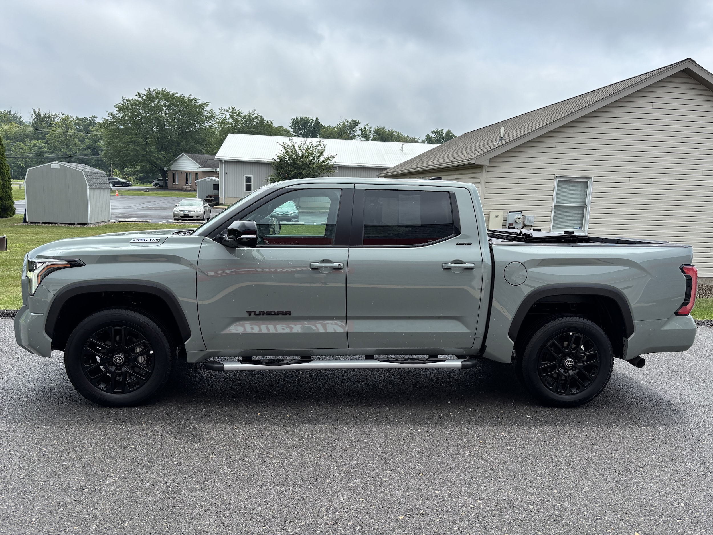 2026 Toyota Tundra Limited - Photo 6