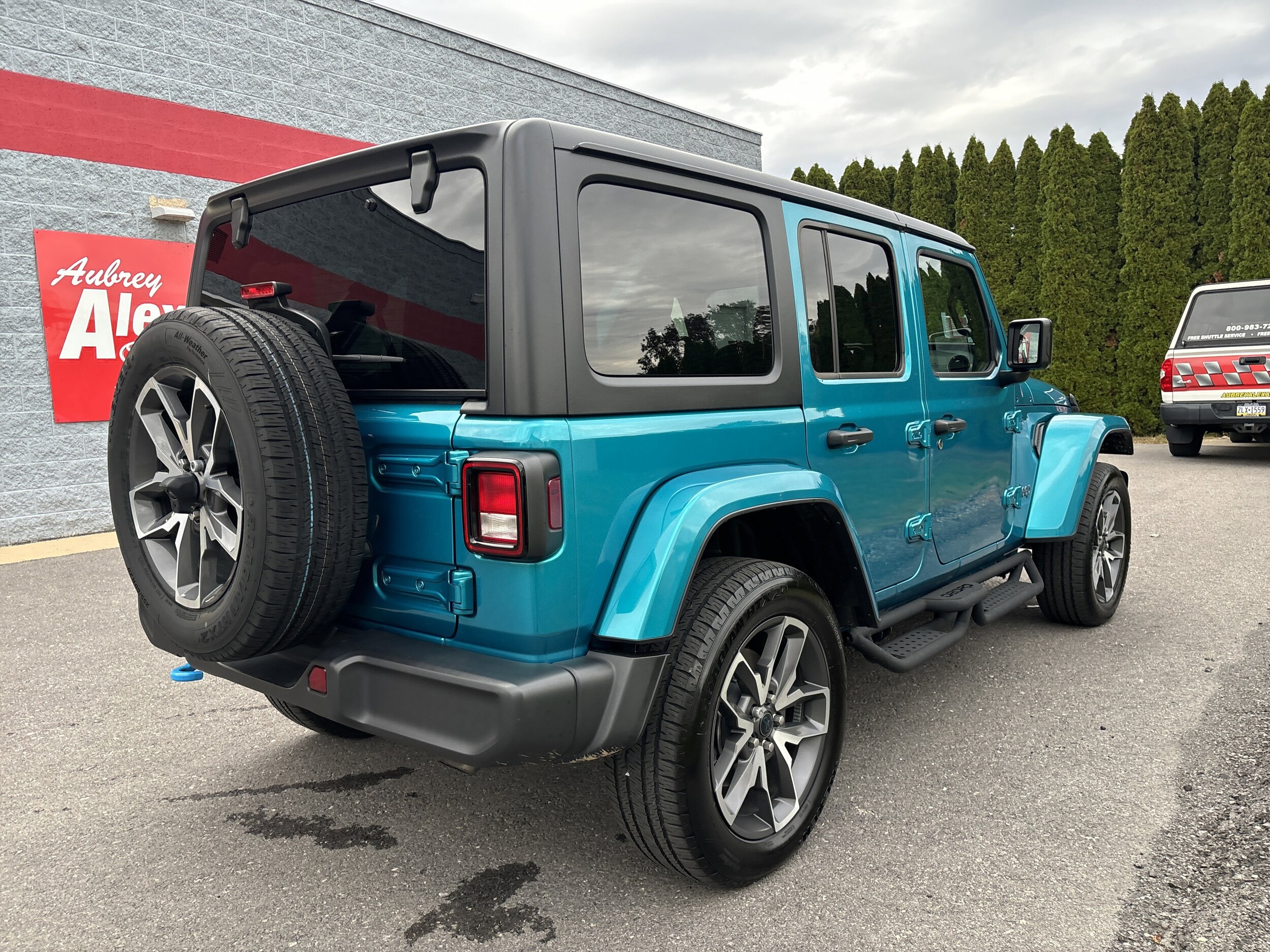 2024 Jeep Wrangler 4xe Sport S photo 3