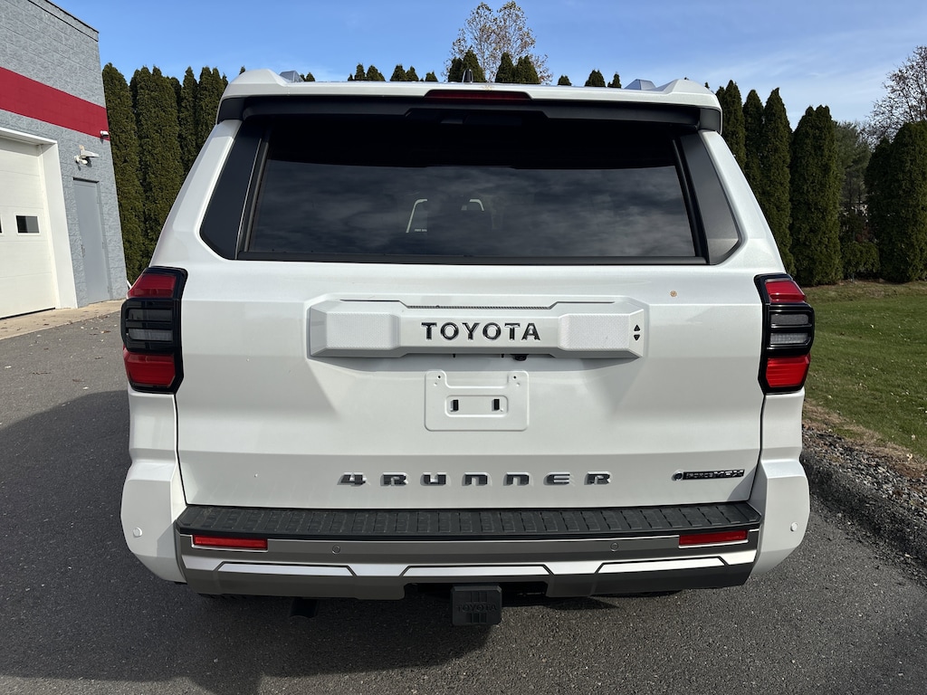 New 2025 Toyota 4Runner i-FORCE MAX Limited i-FORCE MAX SUV