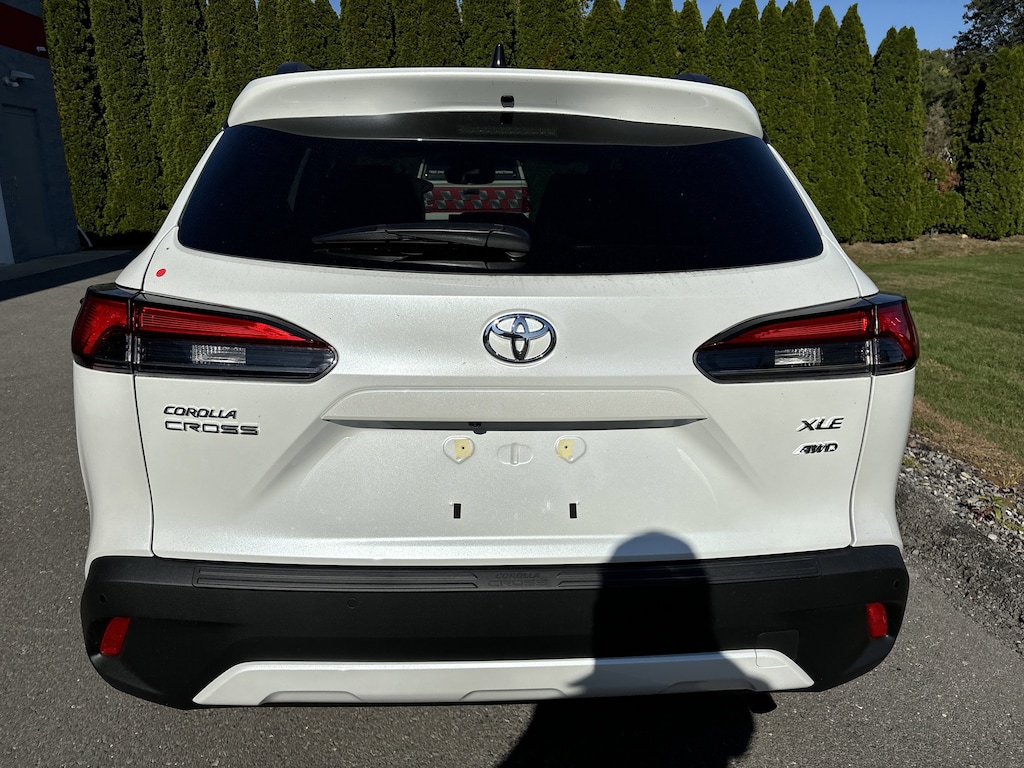 New 2026 Toyota Corolla Cross XLE SUV