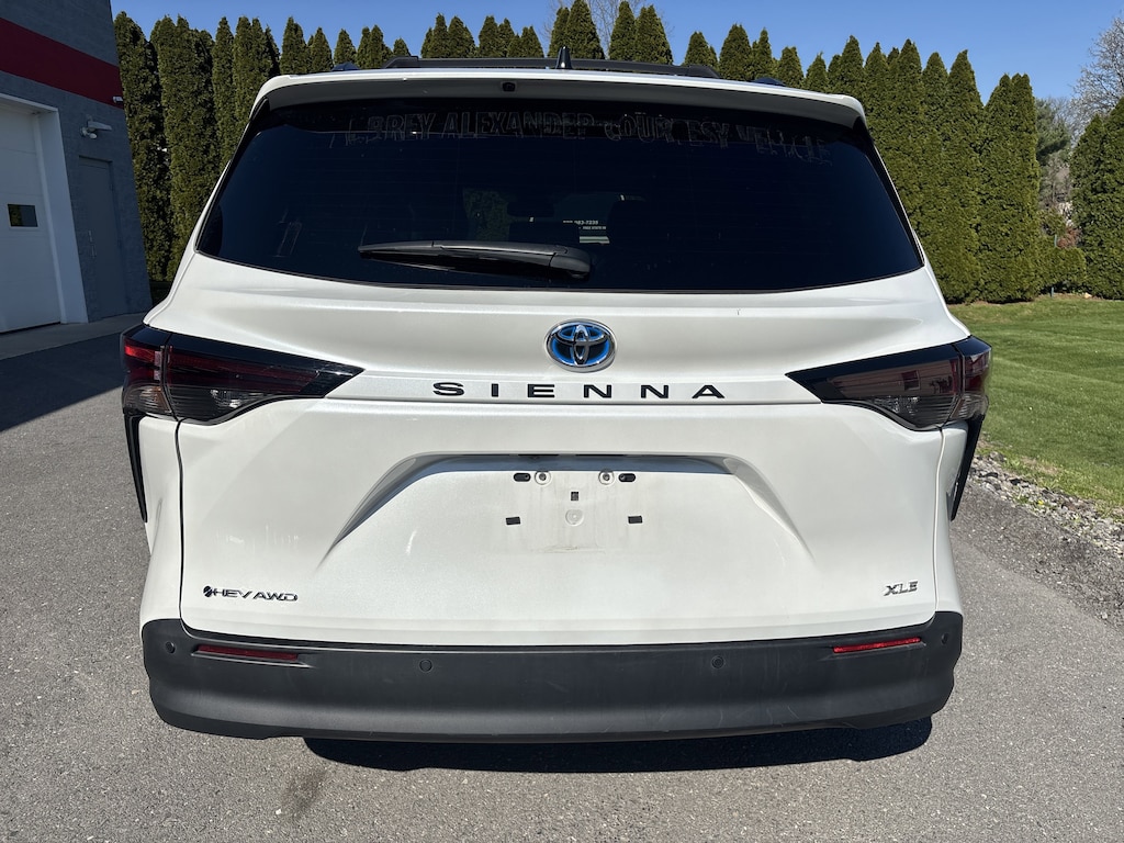 Used 2025 Toyota Sienna XLE 7 Passenger Van Passenger Van