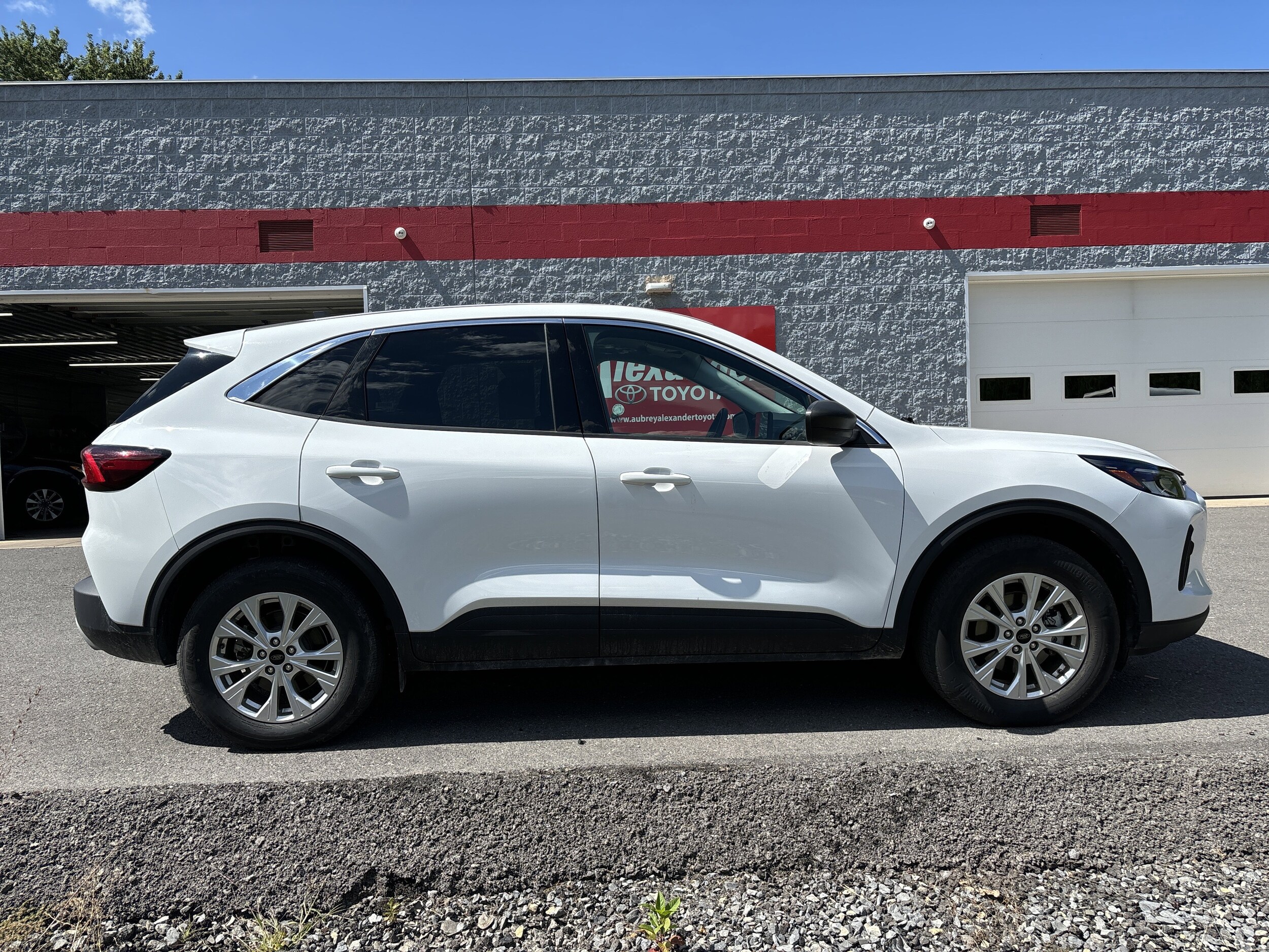 2024 Ford Escape Active photo 2