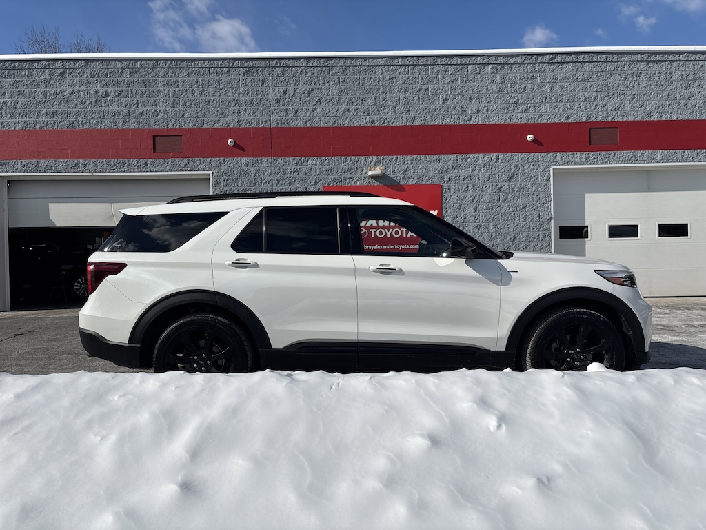 Used 2023 Ford Explorer ST-Line SUV