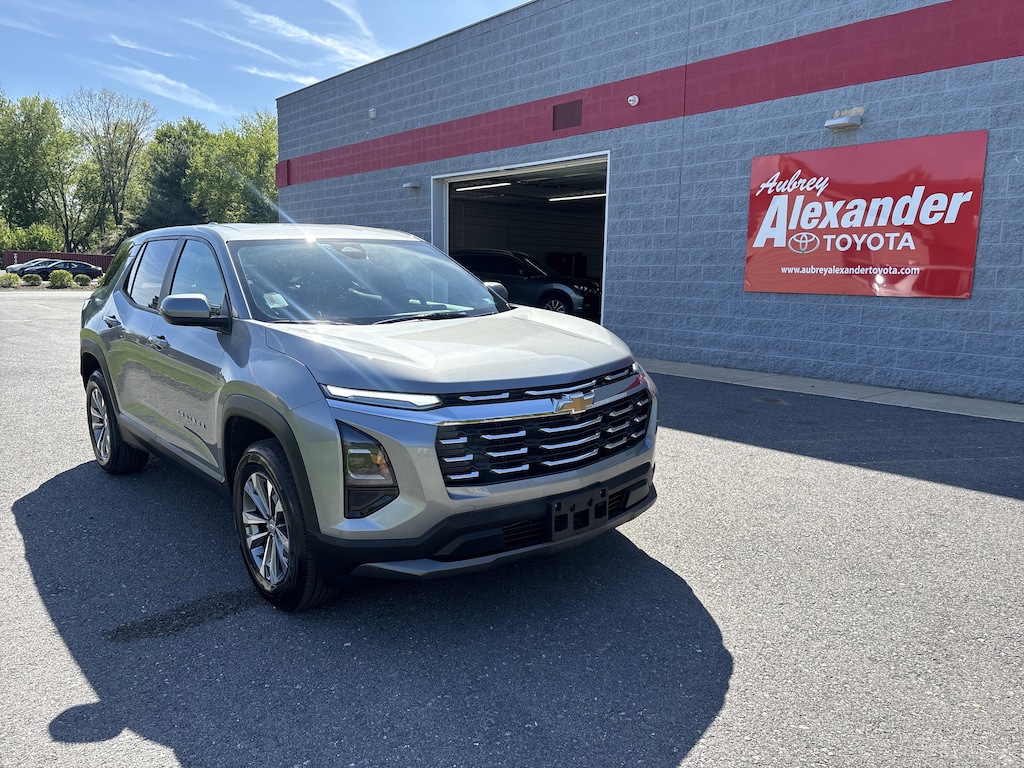 Used 2025 Chevrolet Equinox LT SUV