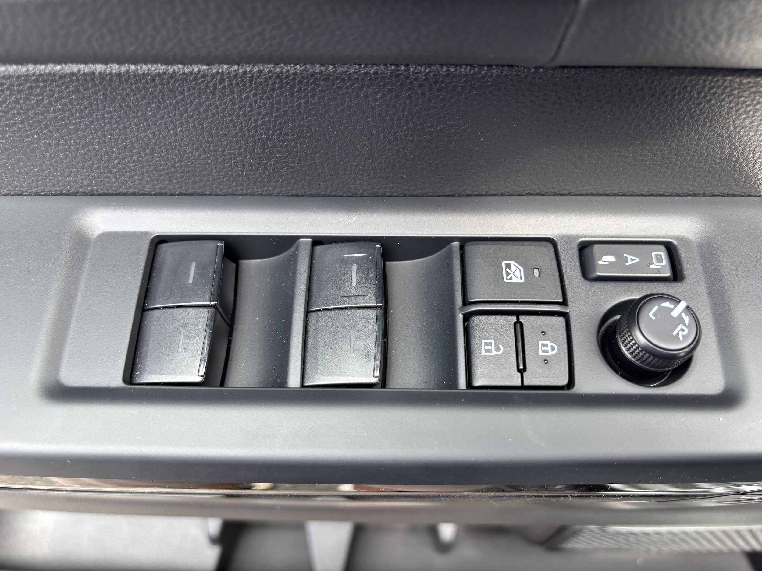 2026 Toyota Tundra Limited - Photo 16