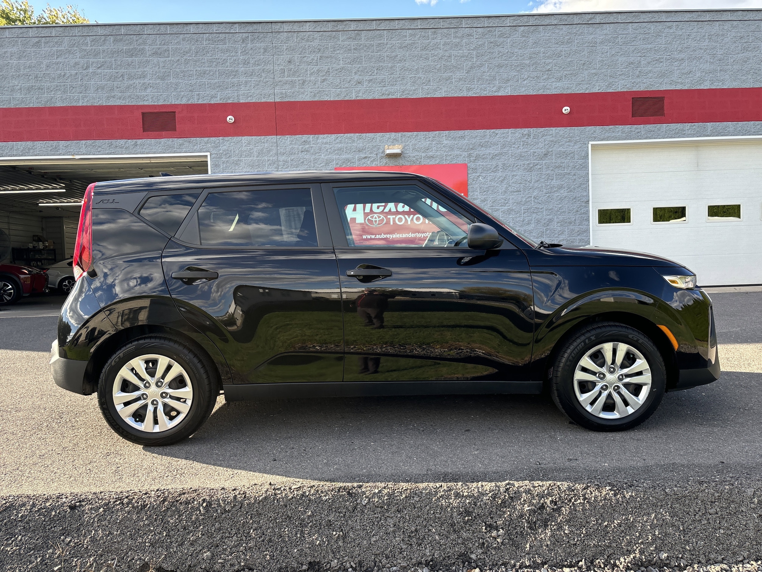 Used 2020 Kia Soul LX with VIN KNDJ22AU6L7013648 for sale in Selinsgrove, PA