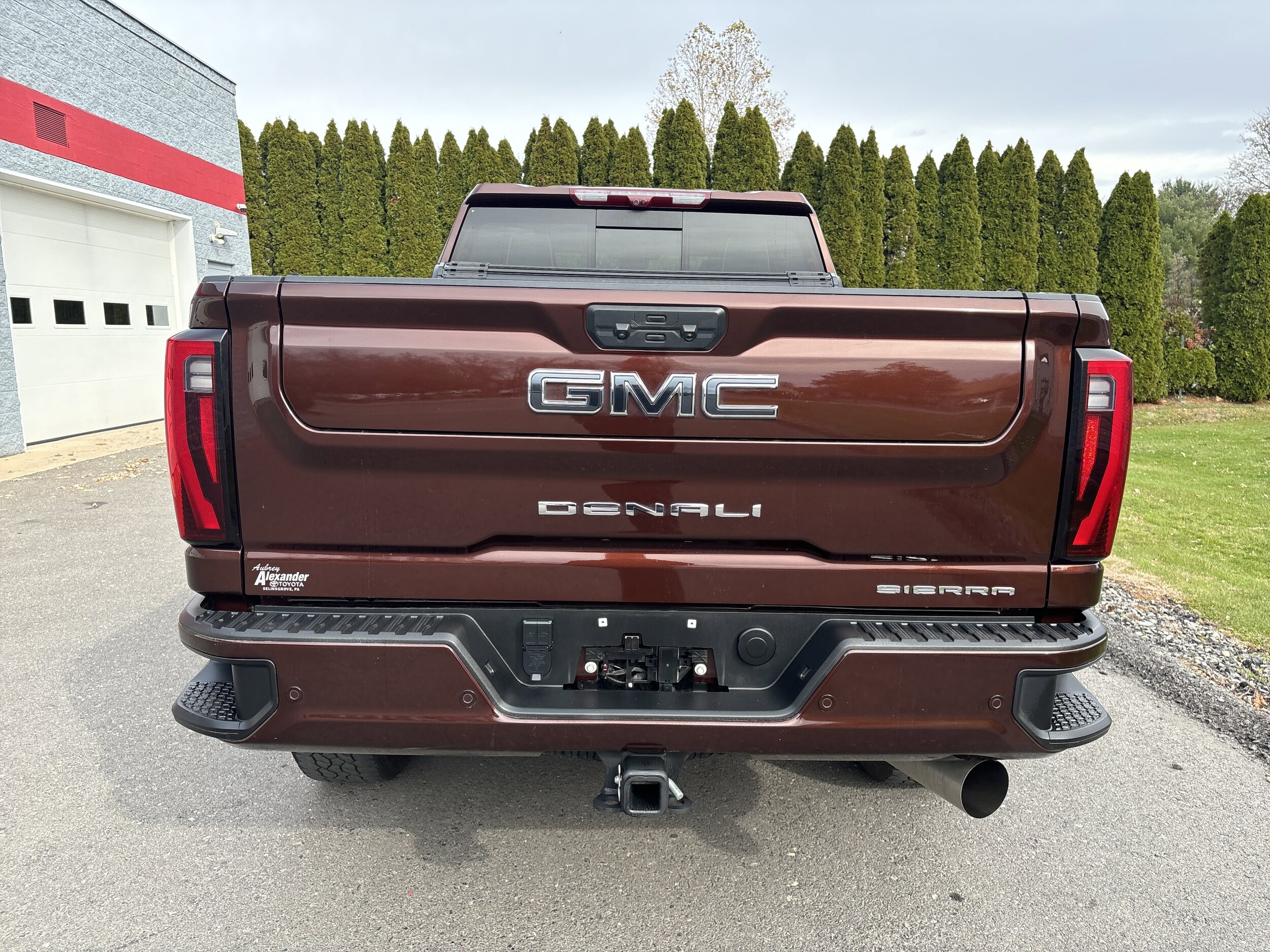 2024 Gmc Sierra 2500 HD Denali Ultimate photo 2