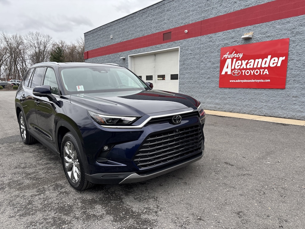 Used 2024 Toyota Grand Highlander Limited SUV
