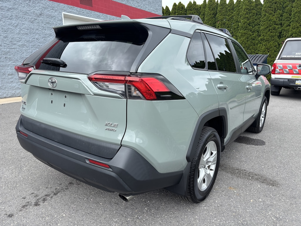 Used 2020 Toyota RAV4 XLE SUV