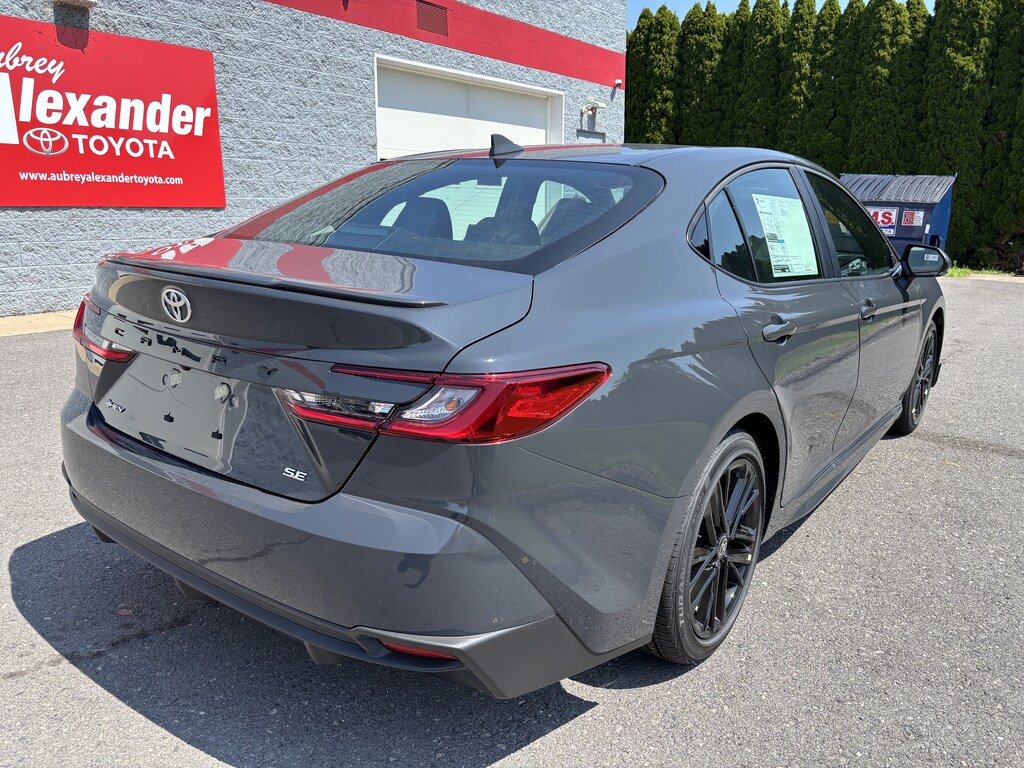 Used 2026 Toyota Camry SE Sedan