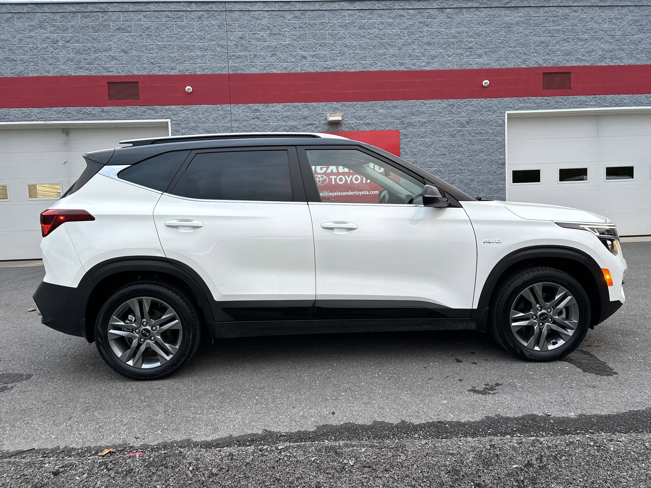 Used 2021 Kia Seltos S with VIN KNDEUCAA9M7195032 for sale in Selinsgrove, PA