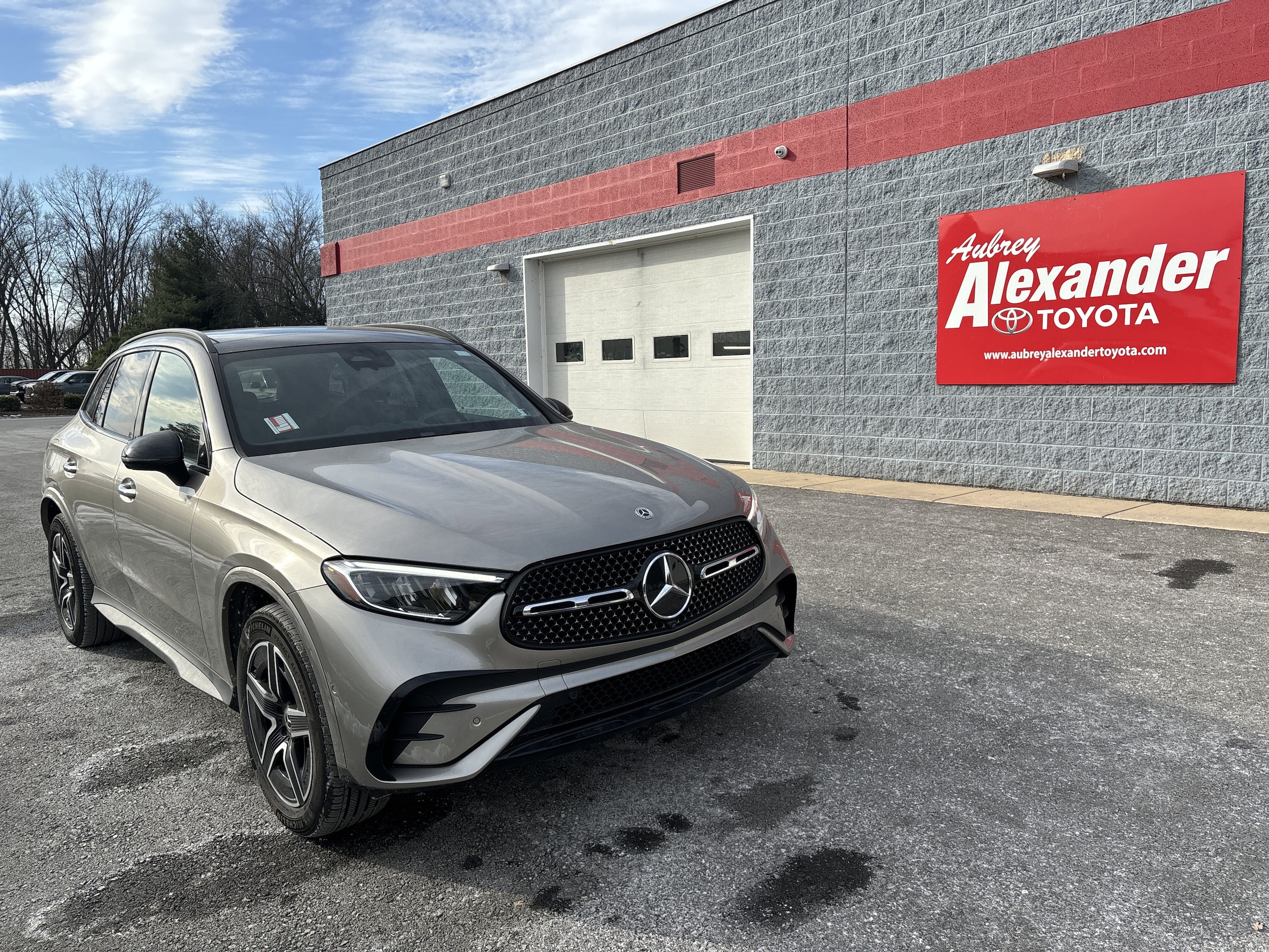 2024 Mercedes-Benz GLC GLC 300's photo