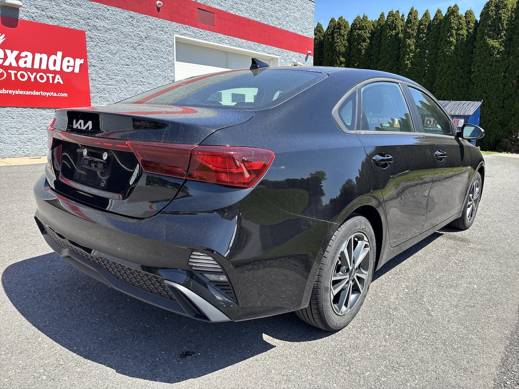 Used 2022 Kia Forte LXS Sedan
