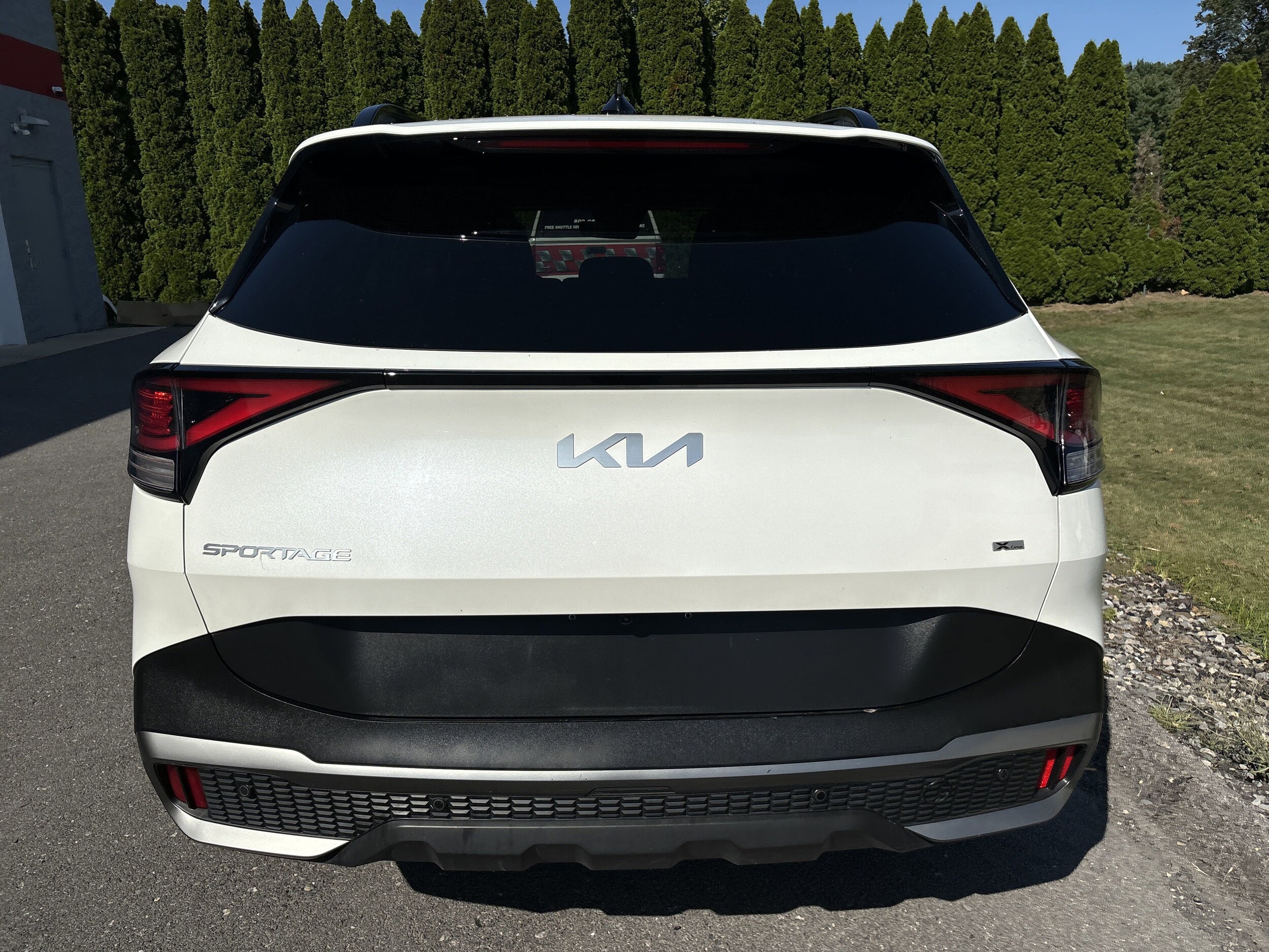 2023 Kia Sportage Plug-In Hybrid X-Line photo 4