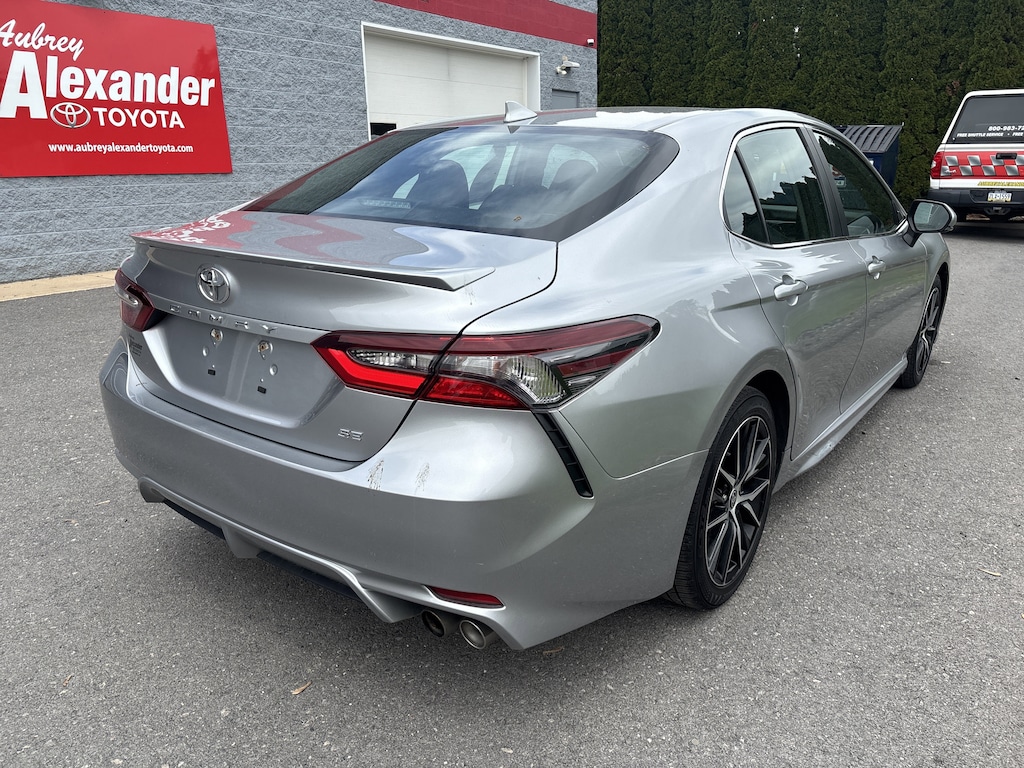 Used 2024 Toyota Camry SE Sedan