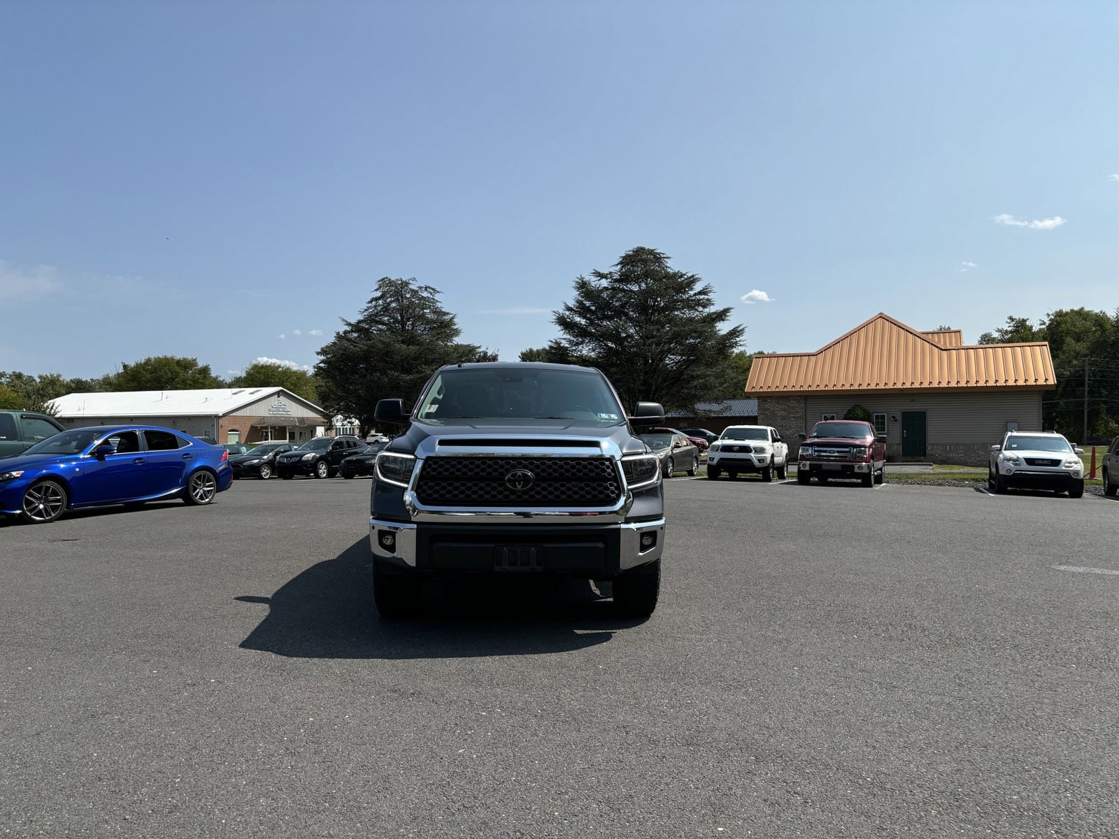 Used 2018 Toyota Tundra SR5 with VIN 5TFUY5F18JX709775 for sale in Selinsgrove, PA