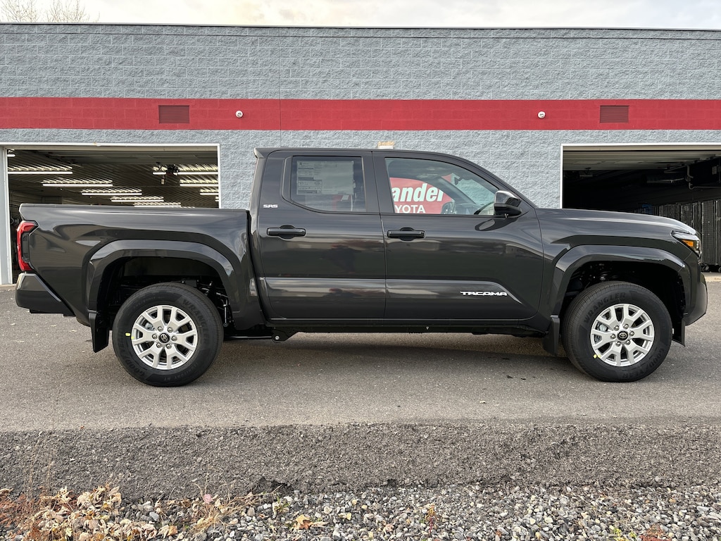 New 2025 Toyota Tacoma SR5 Truck Double Cab