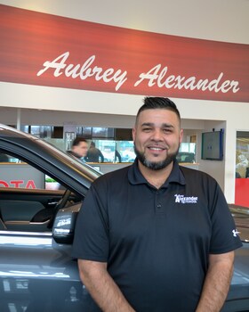 Staff member Andrew Quiles from ID_1eadff23c1bb