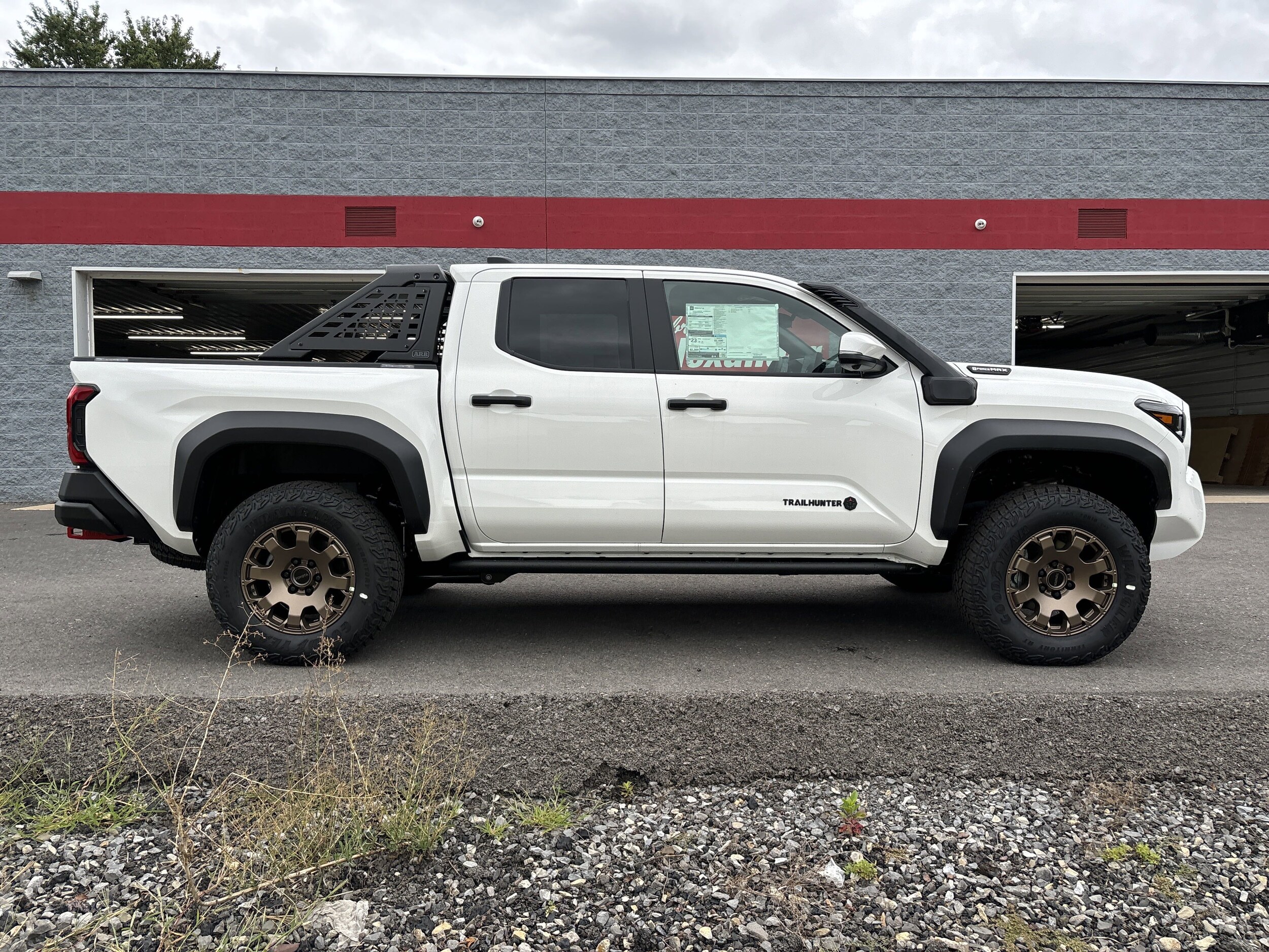 2025 Toyota Tacoma 4x4 Trailhunter Double Cab photo 2