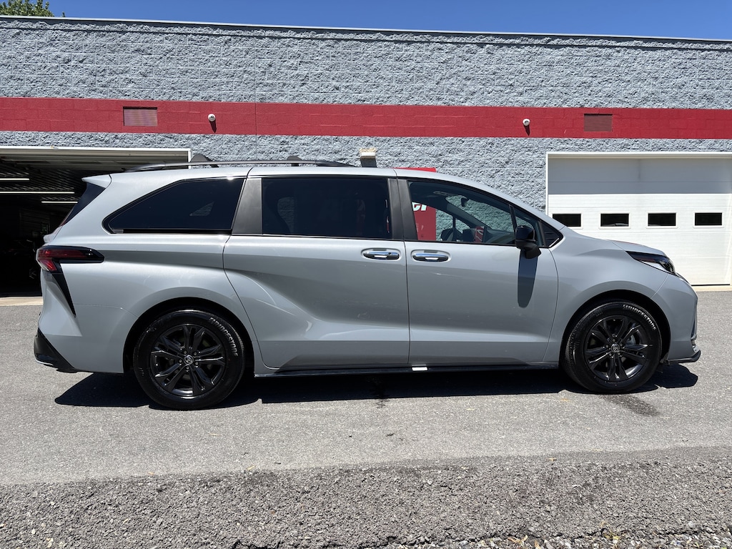 Used 2025 Toyota Sienna XSE 7 Passenger Van Passenger Van