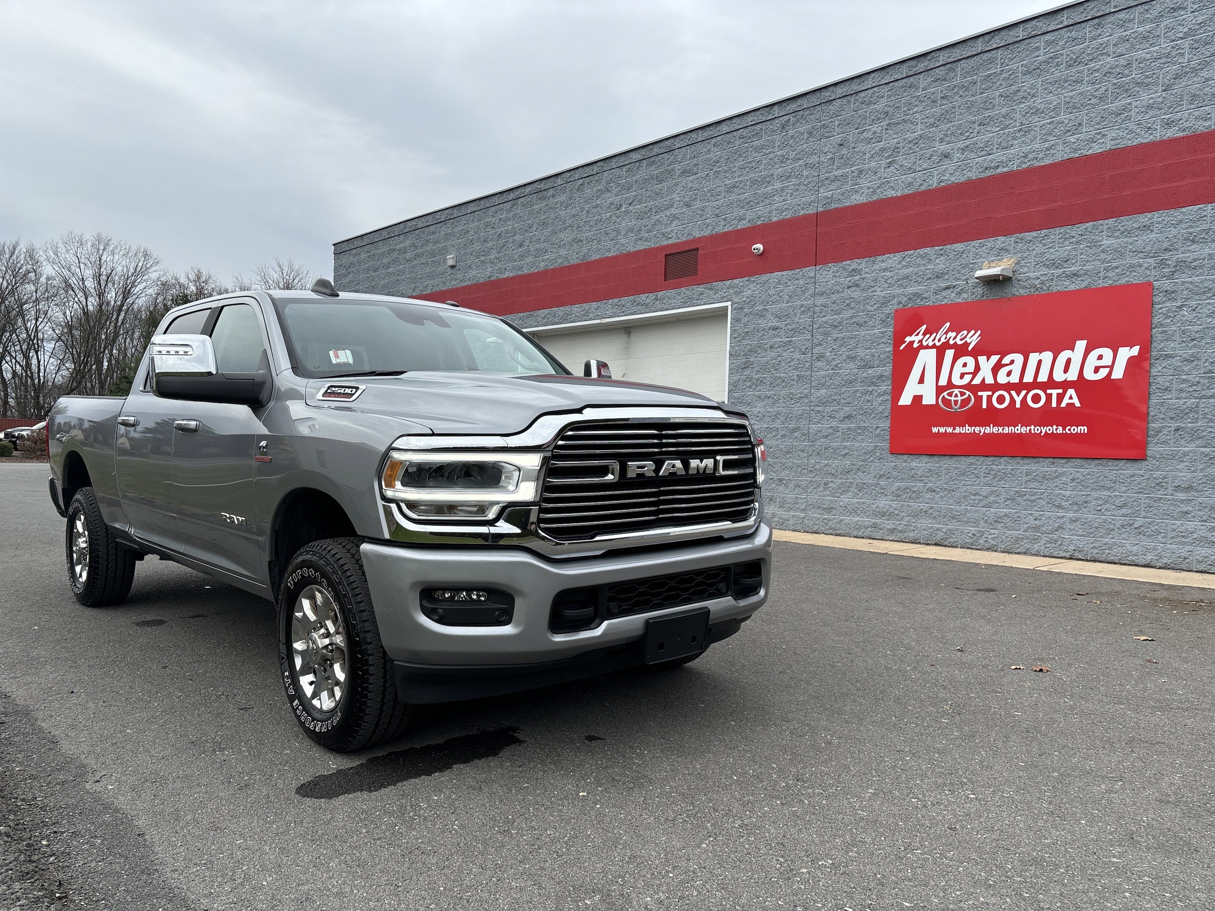 2024 RAM Ram 2500 Pickup Laramie's photo